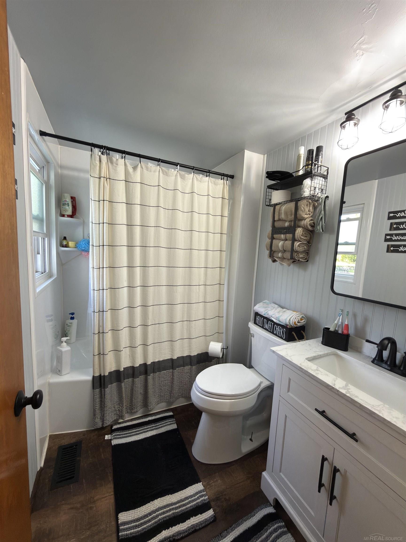 1451 N Loree Road Property Photo 12