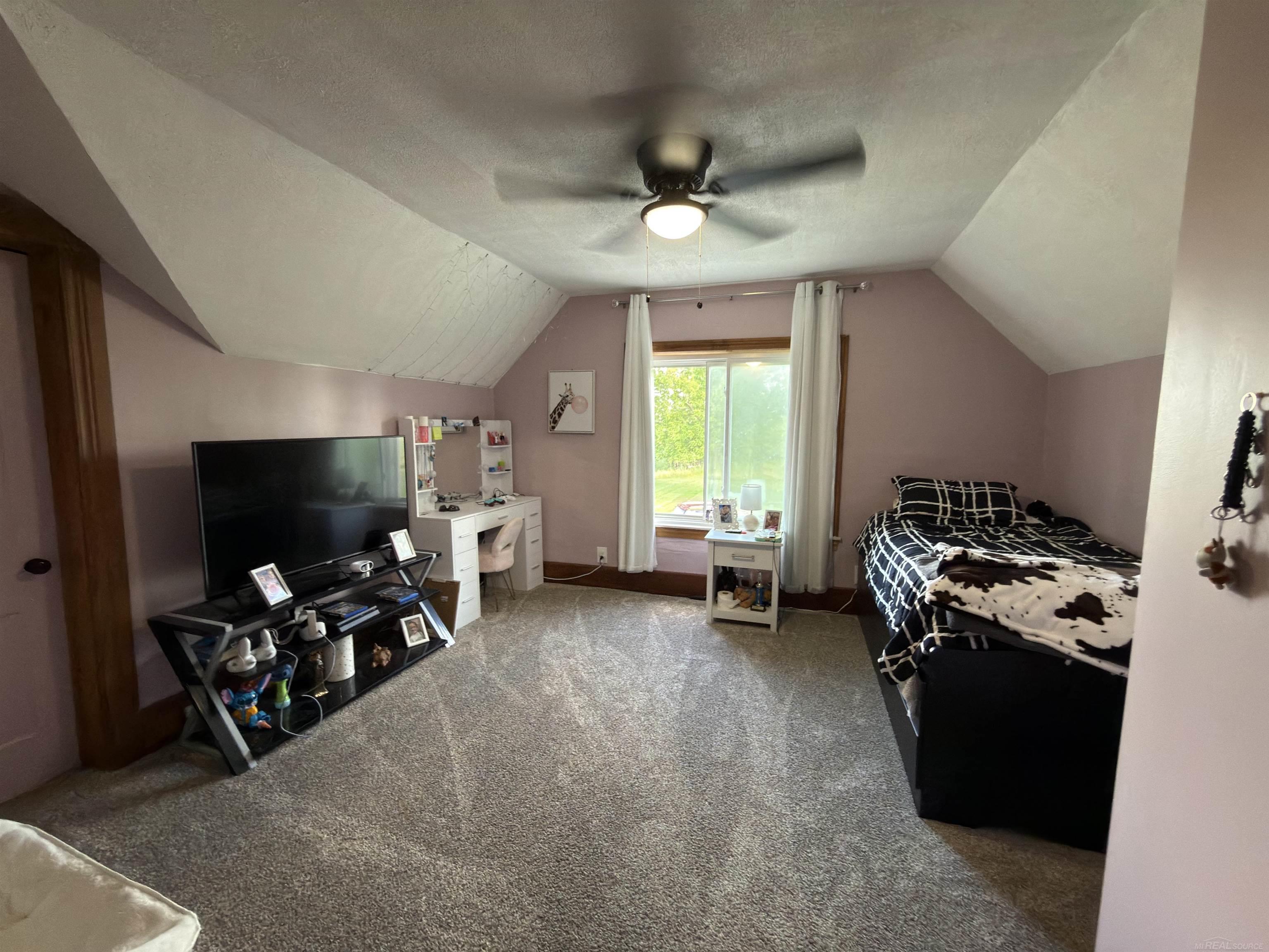 1451 N Loree Road Property Photo 20
