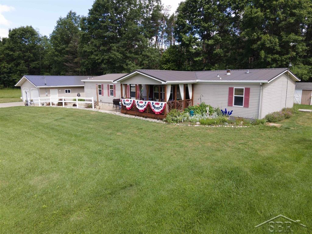 2202 W Huckleberry Road Property Photo 1