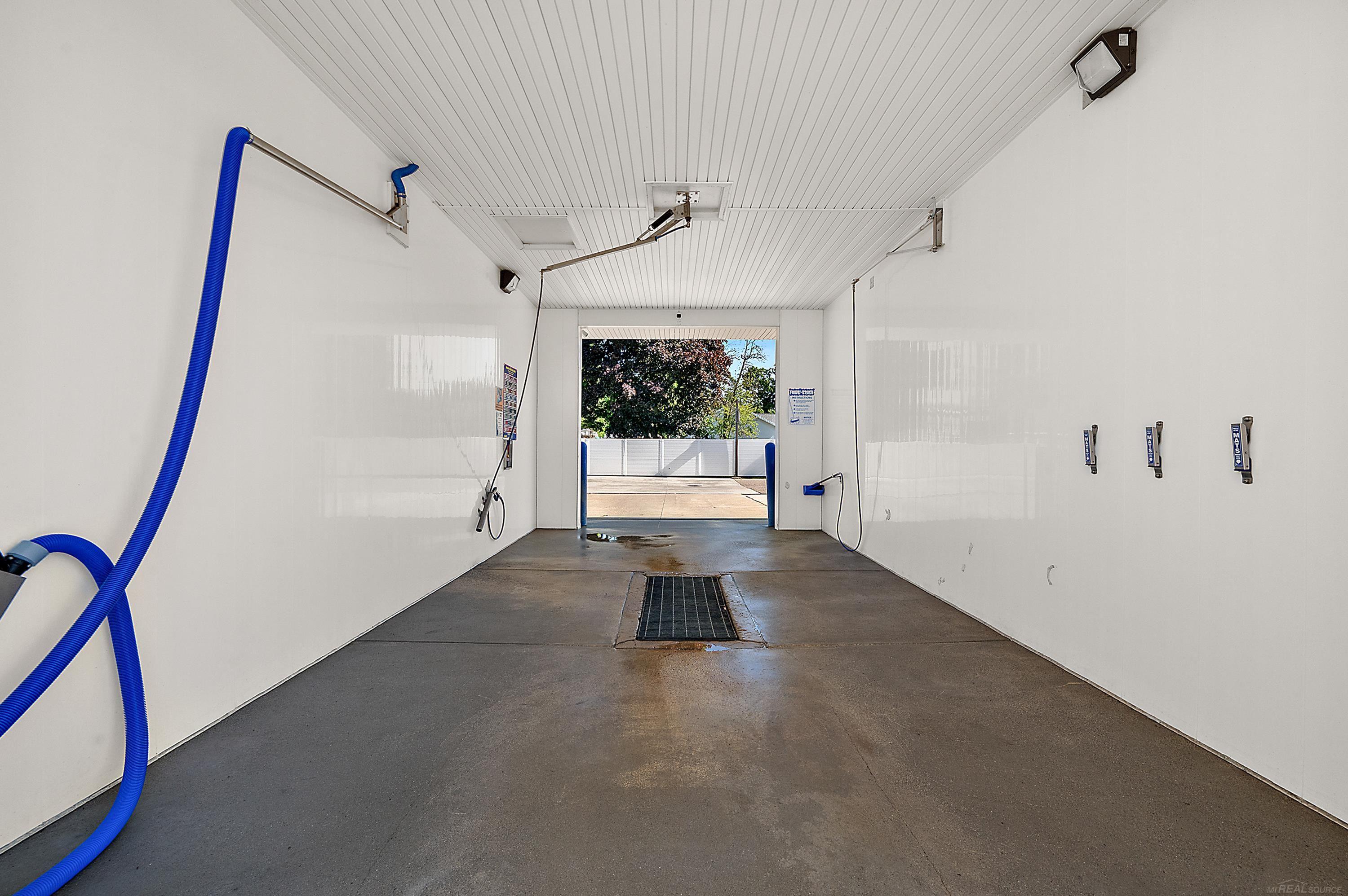 35141 Division Road Property Photo 10