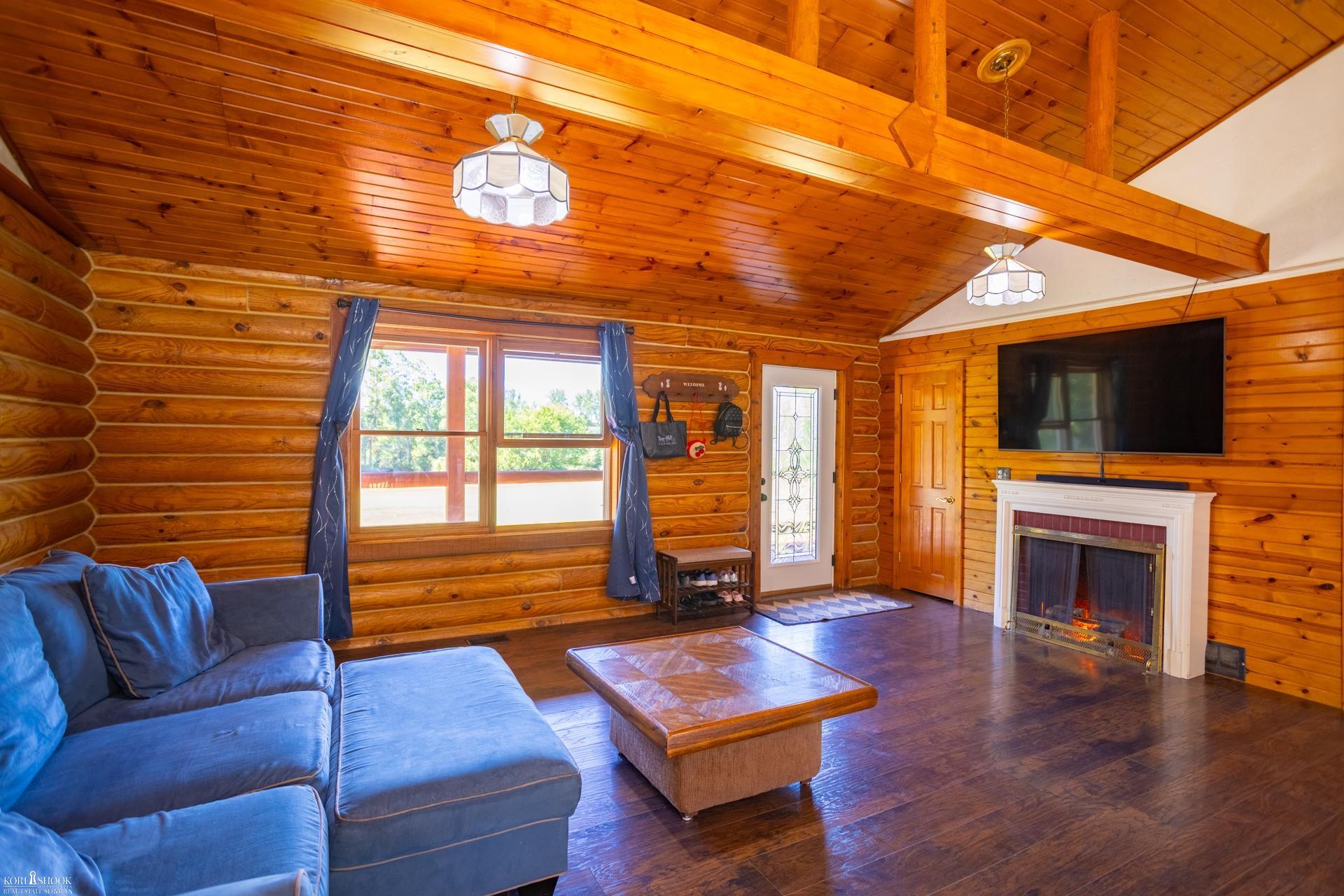 7366 Simpson Road Property Photo 8