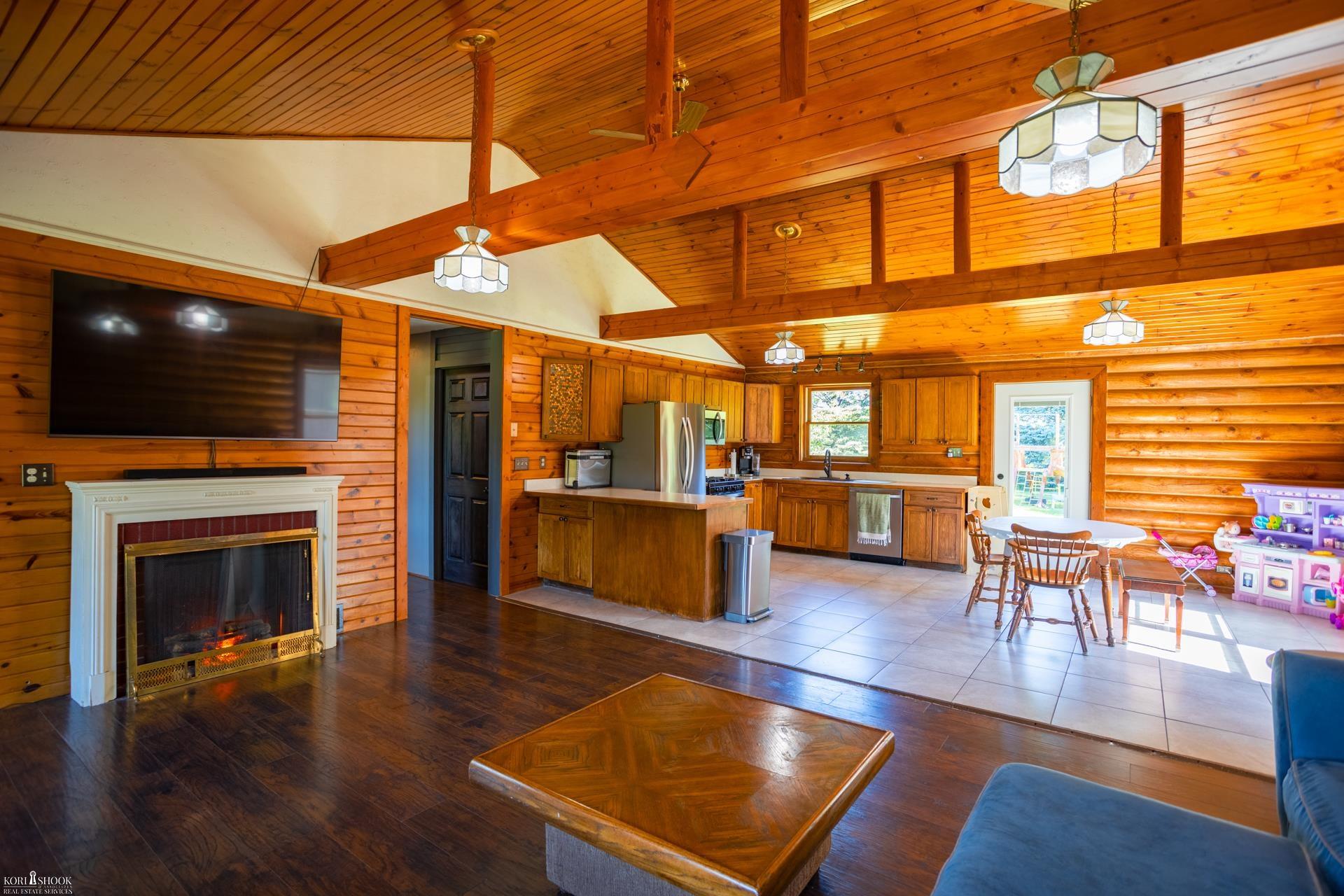 7366 Simpson Road Property Photo 9