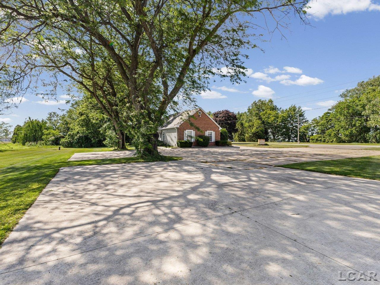 8651 E U.s. 223 Highway Property Photo 2