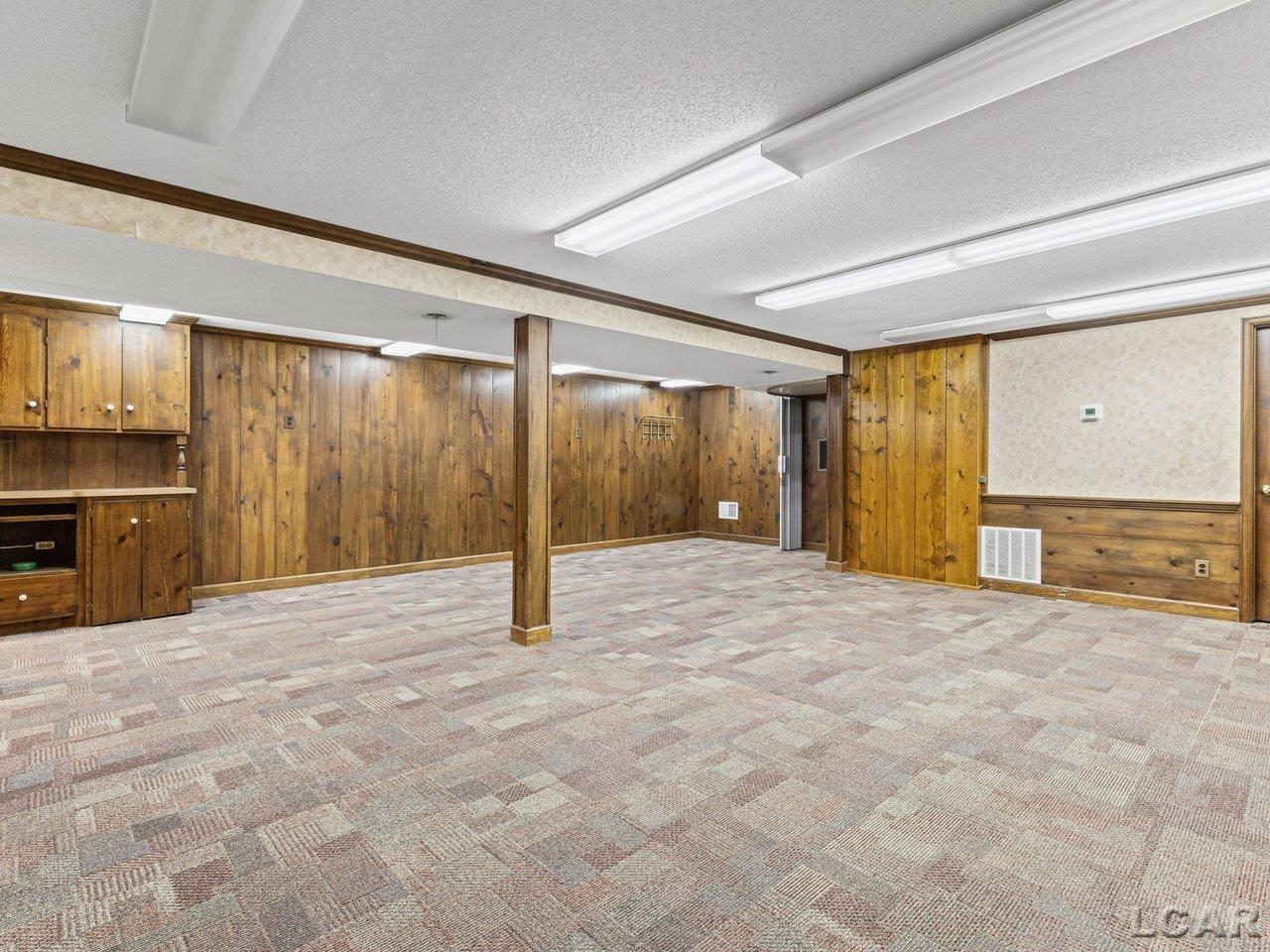 8651 E U.s. 223 Highway Property Photo 16