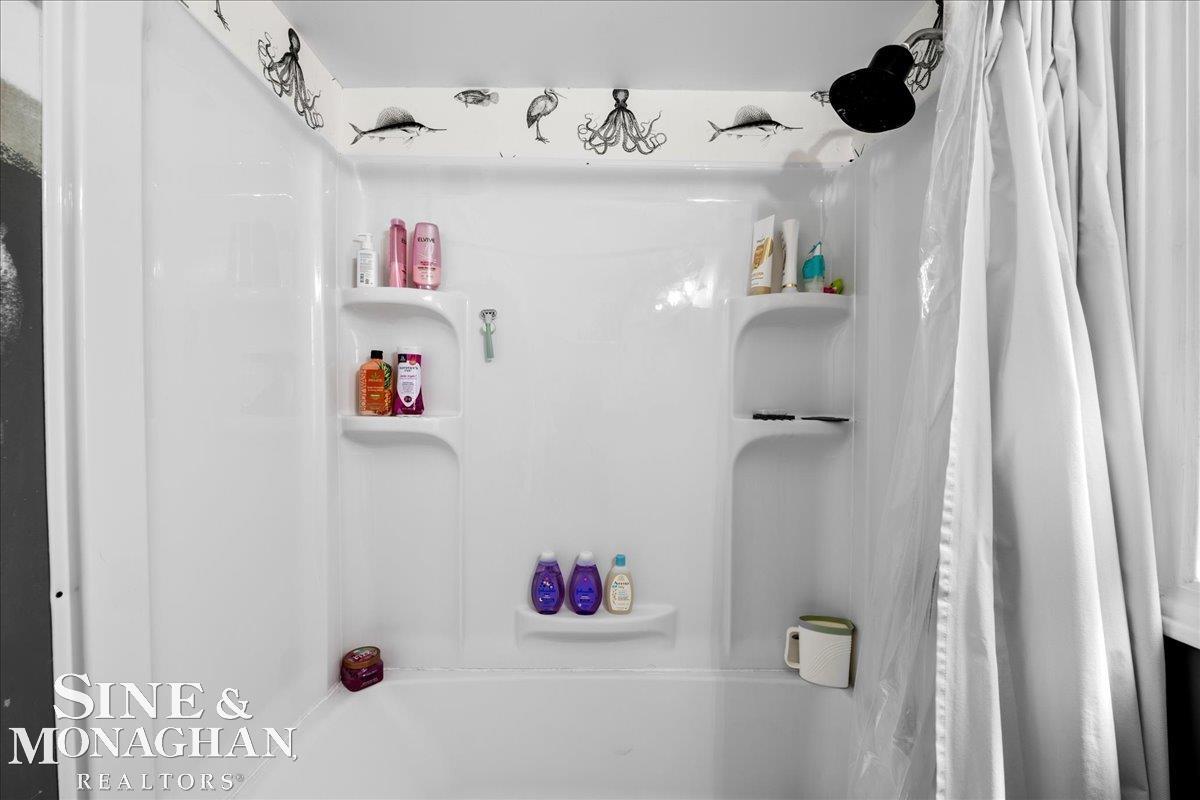 447 Ruskin Drive Property Photo 18