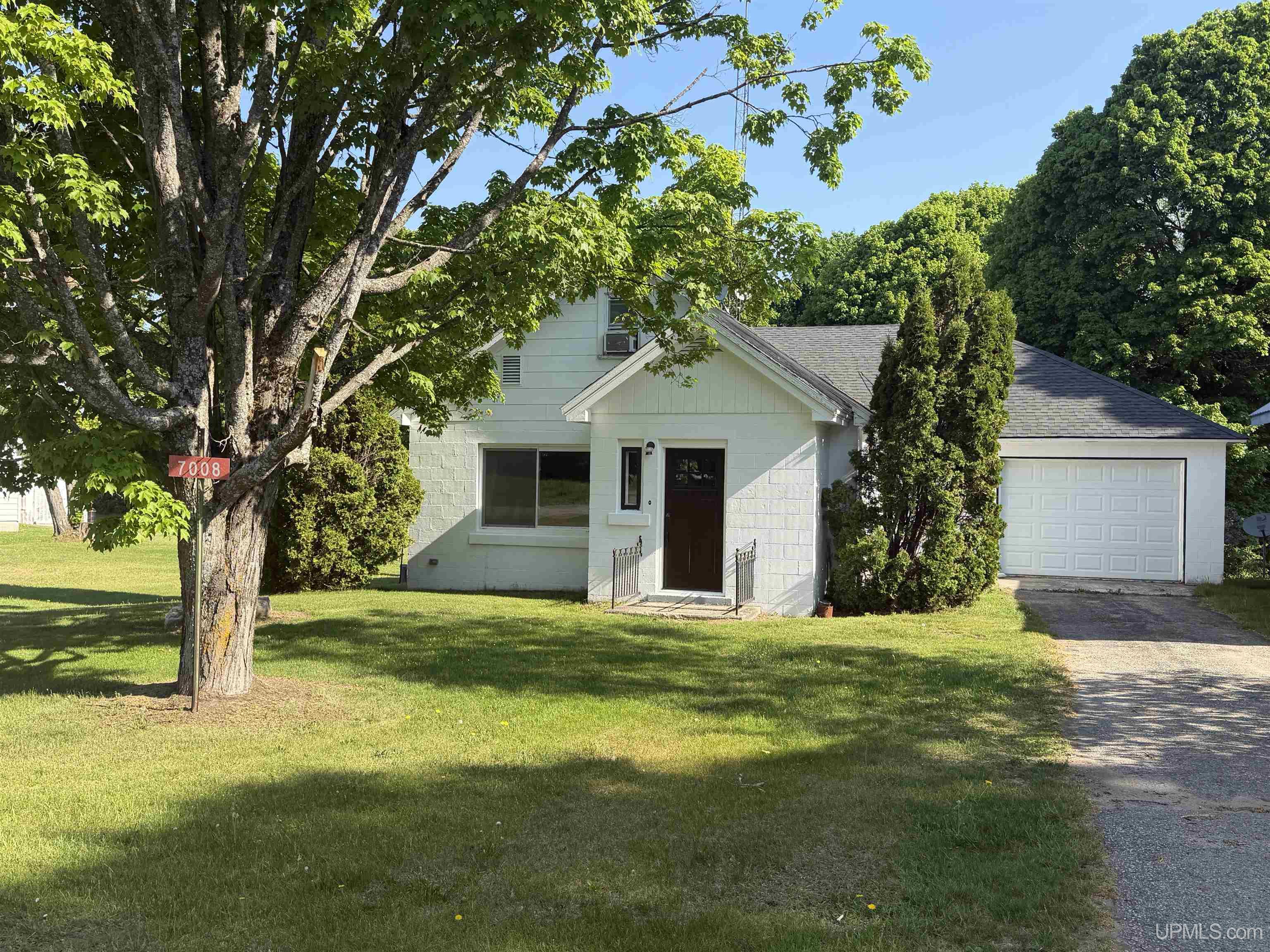 7008 Campbell Avenue Property Photo 1