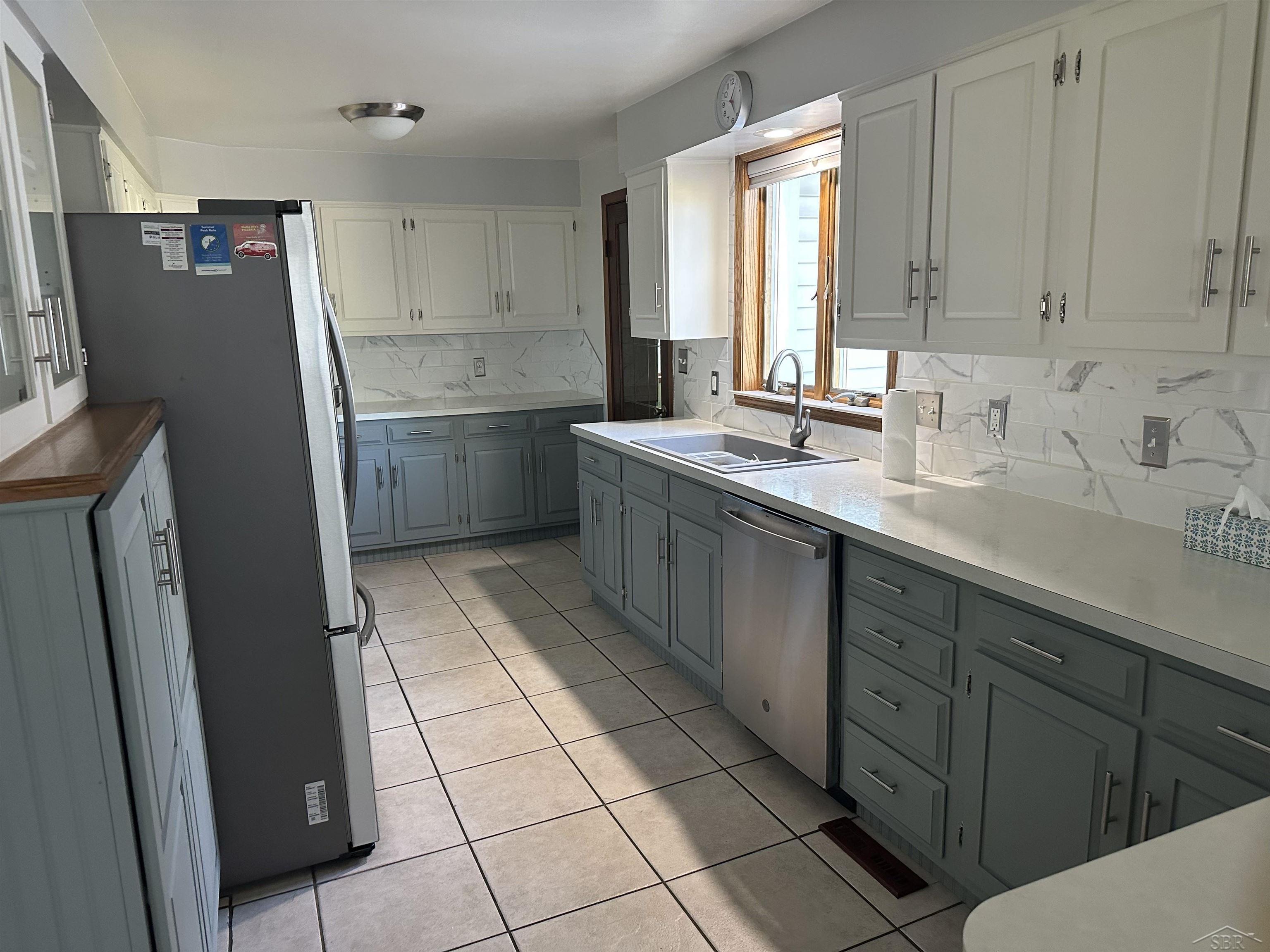 214 N Hemlock Road Property Photo 12