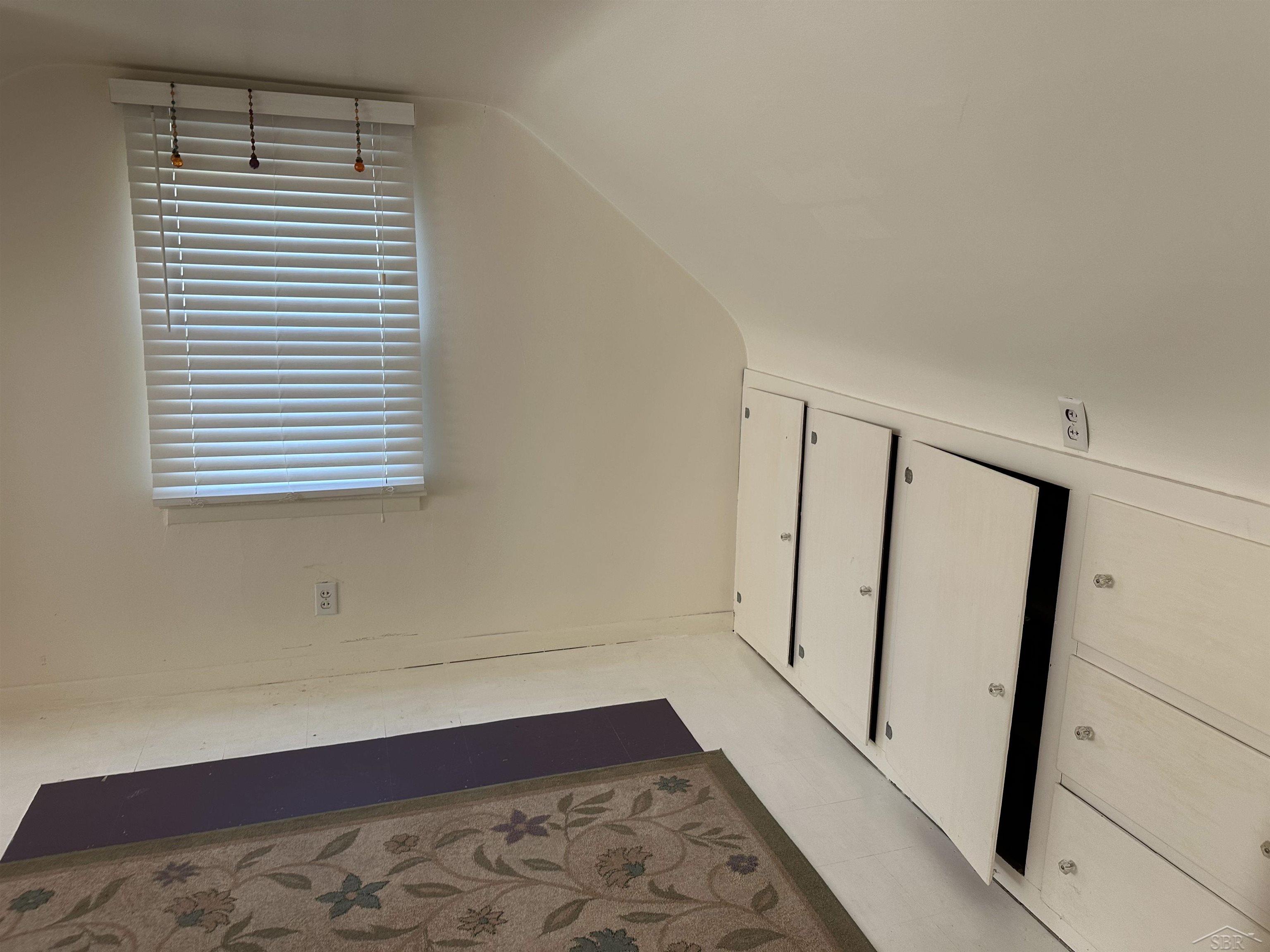 214 N Hemlock Road Property Photo 24