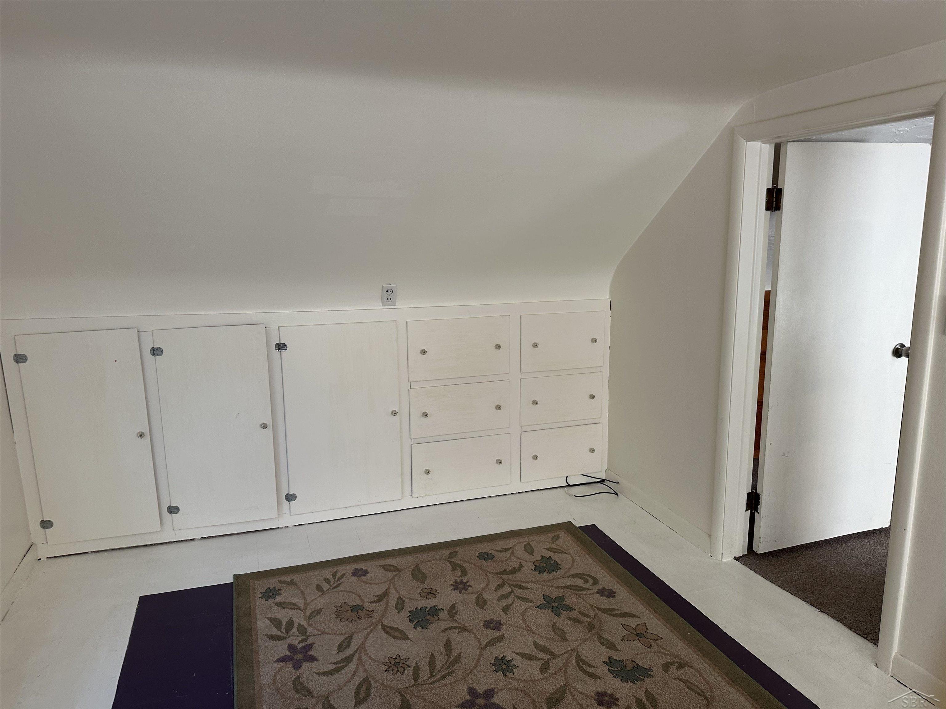 214 N Hemlock Road Property Photo 25