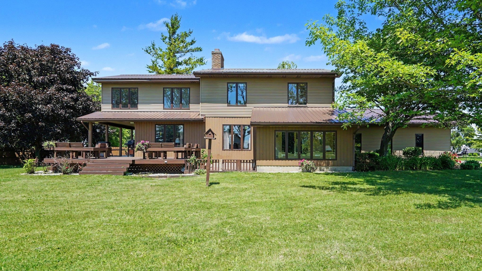 4038 11 Mile Road Property Photo 1