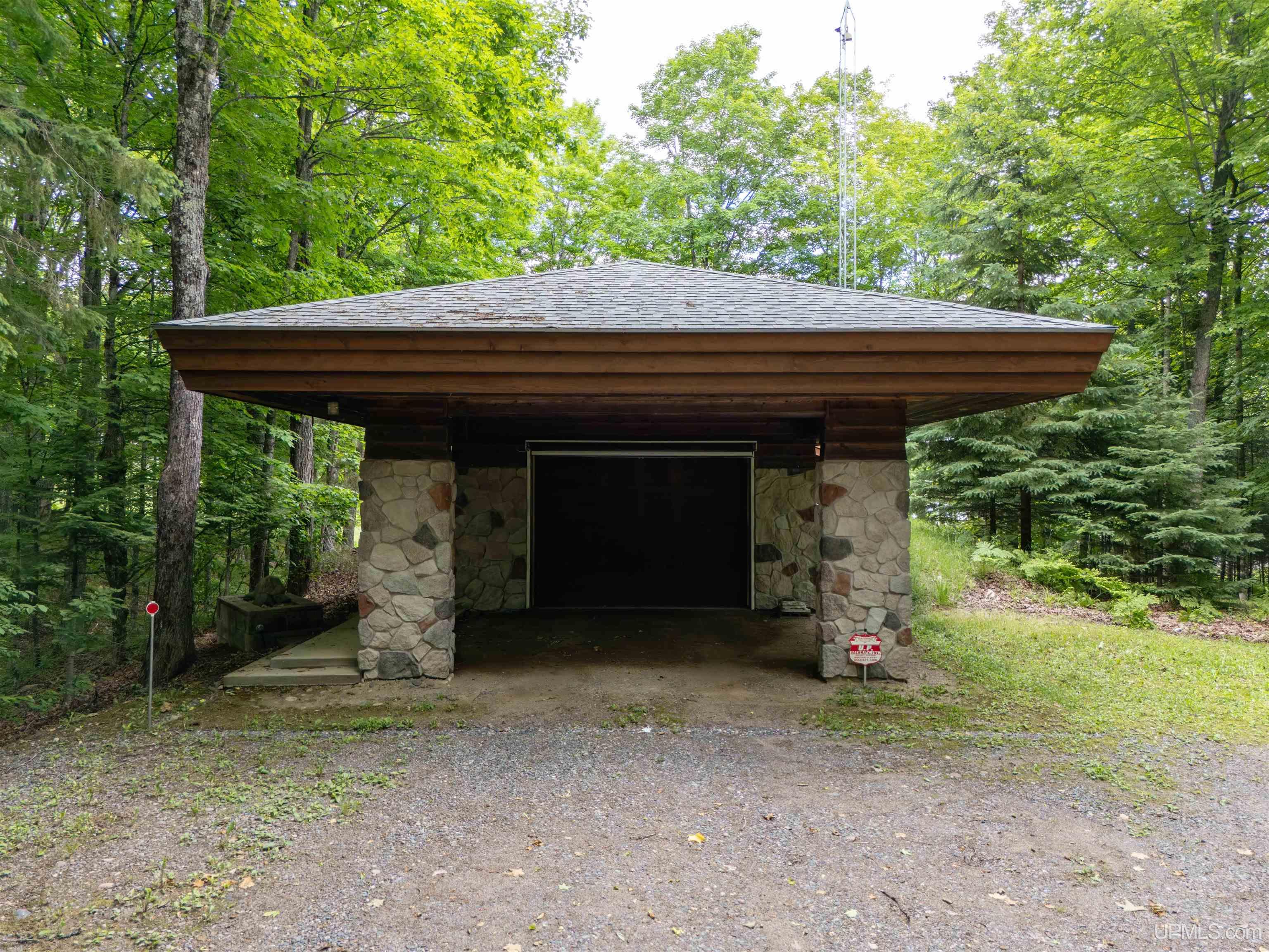 104 N Hagerman Lake Road Property Photo 32