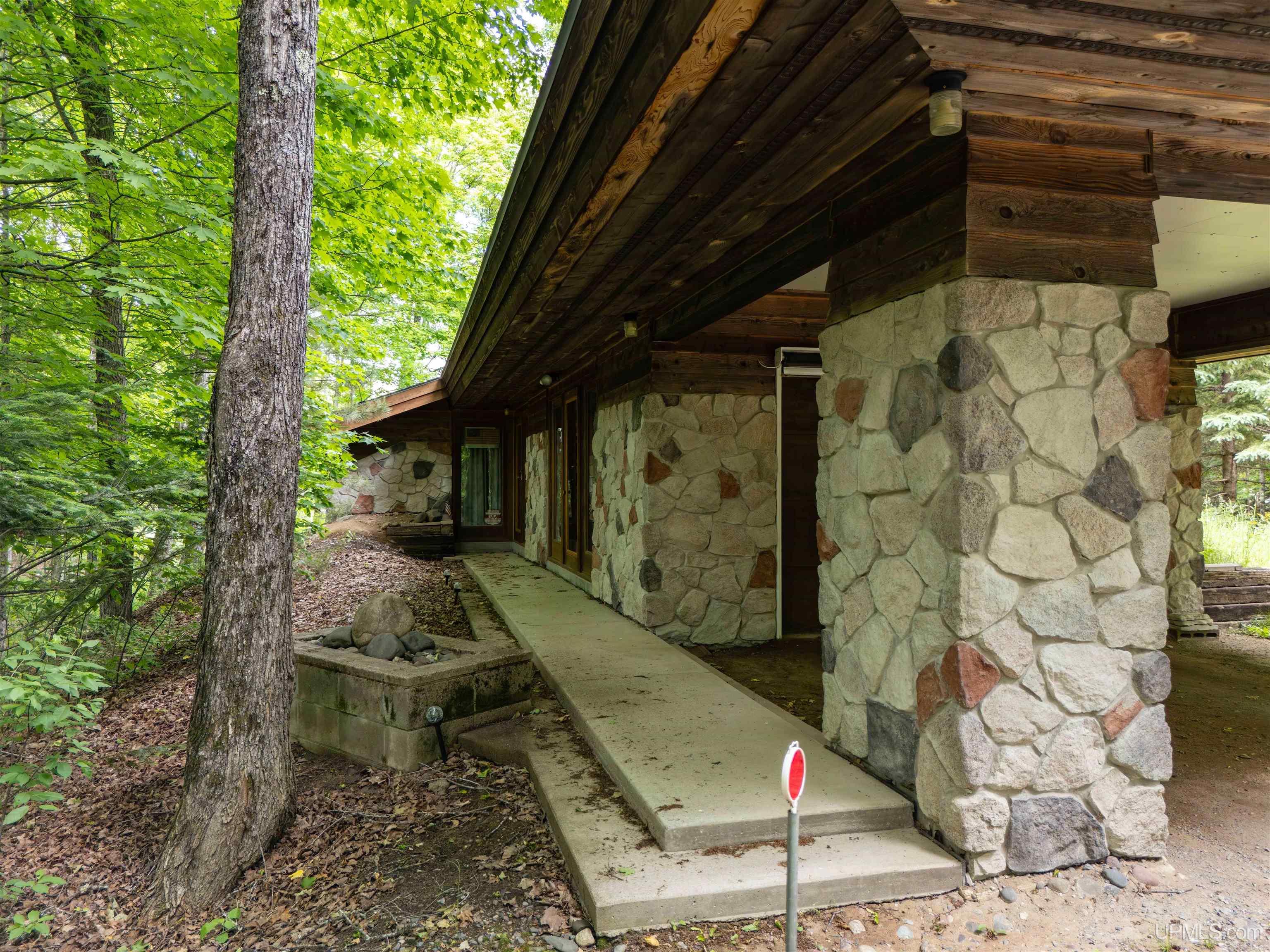 104 N Hagerman Lake Road Property Photo 36