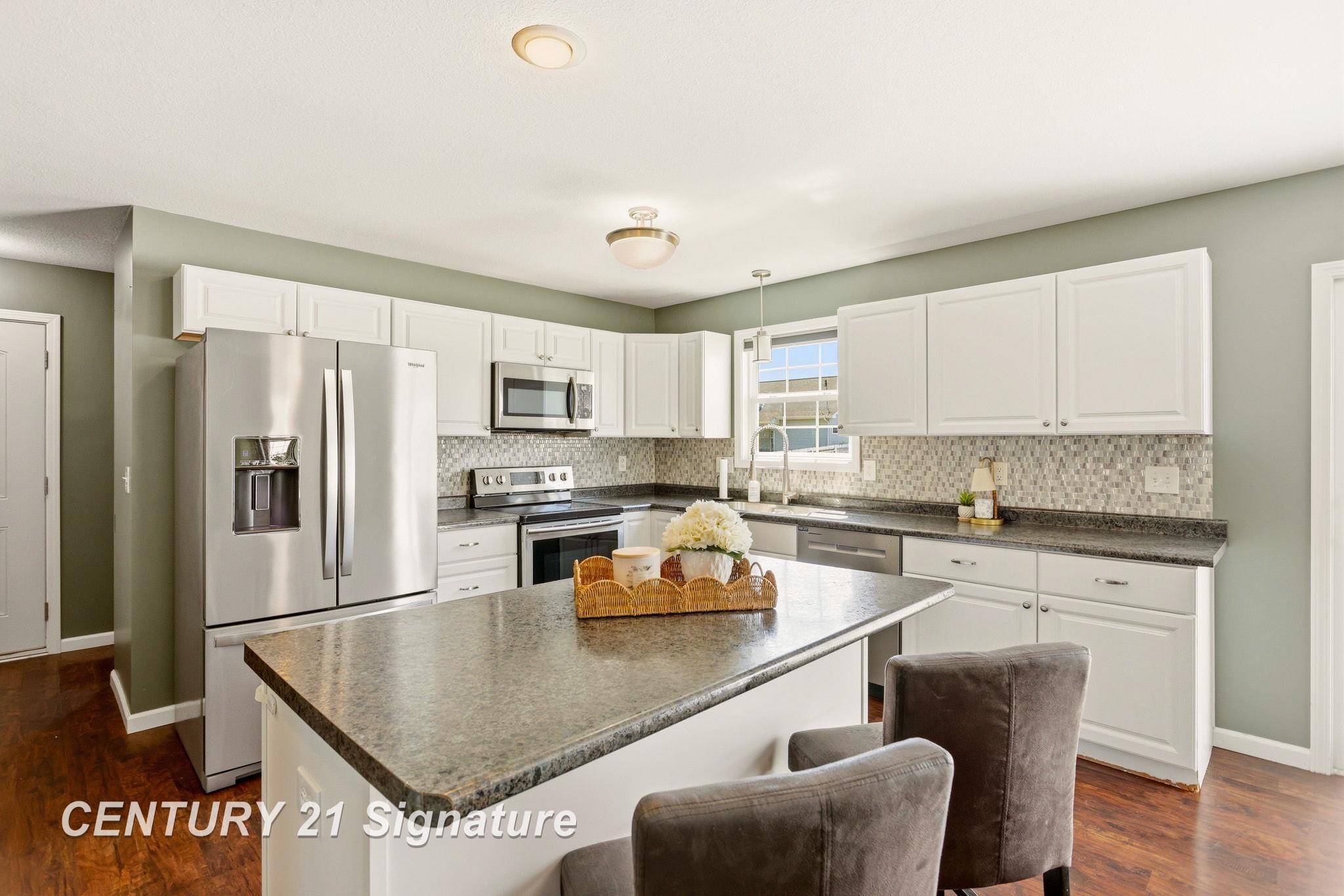 8433 Waxwing Drive Property Photo 13