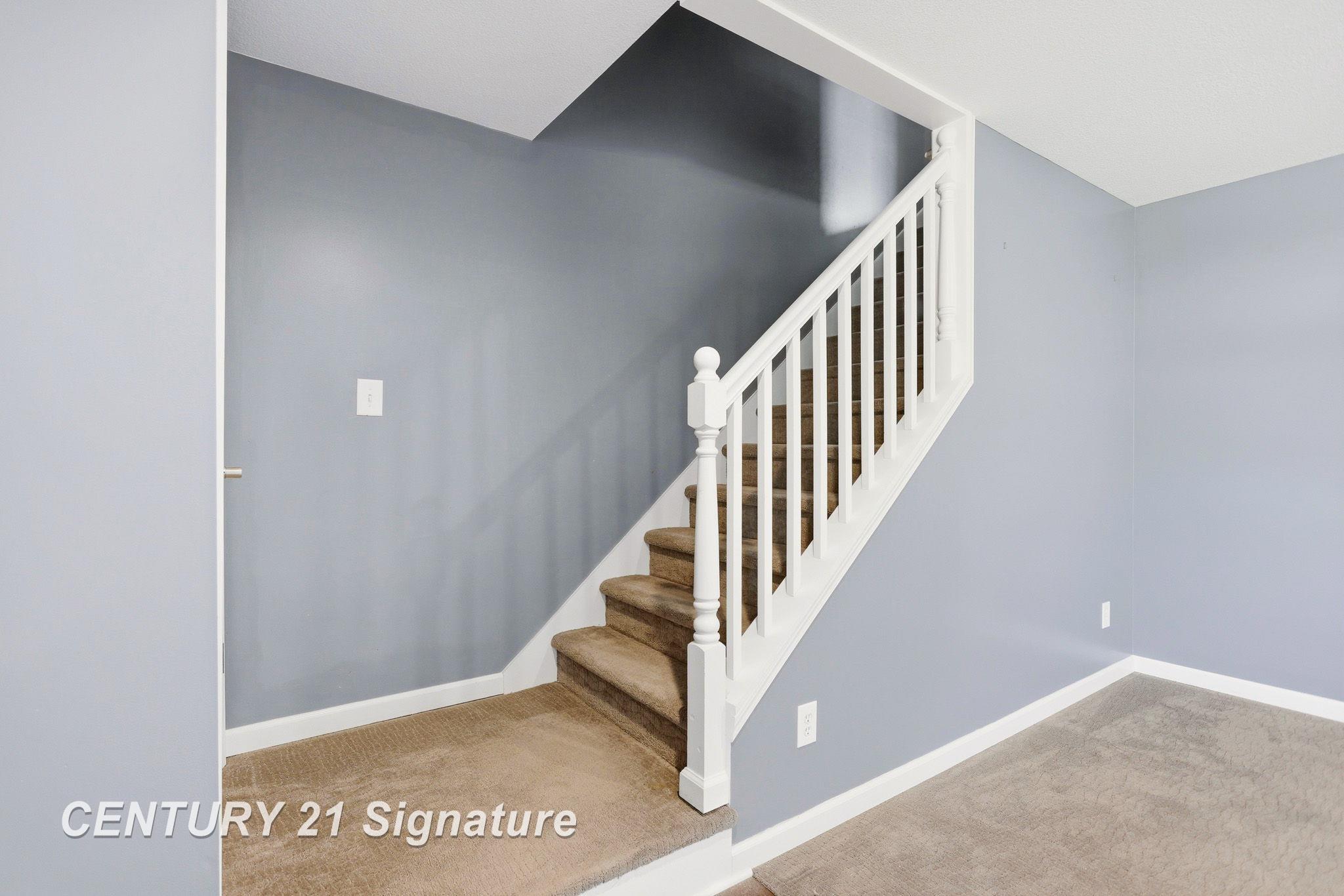 8433 Waxwing Drive Property Photo 20