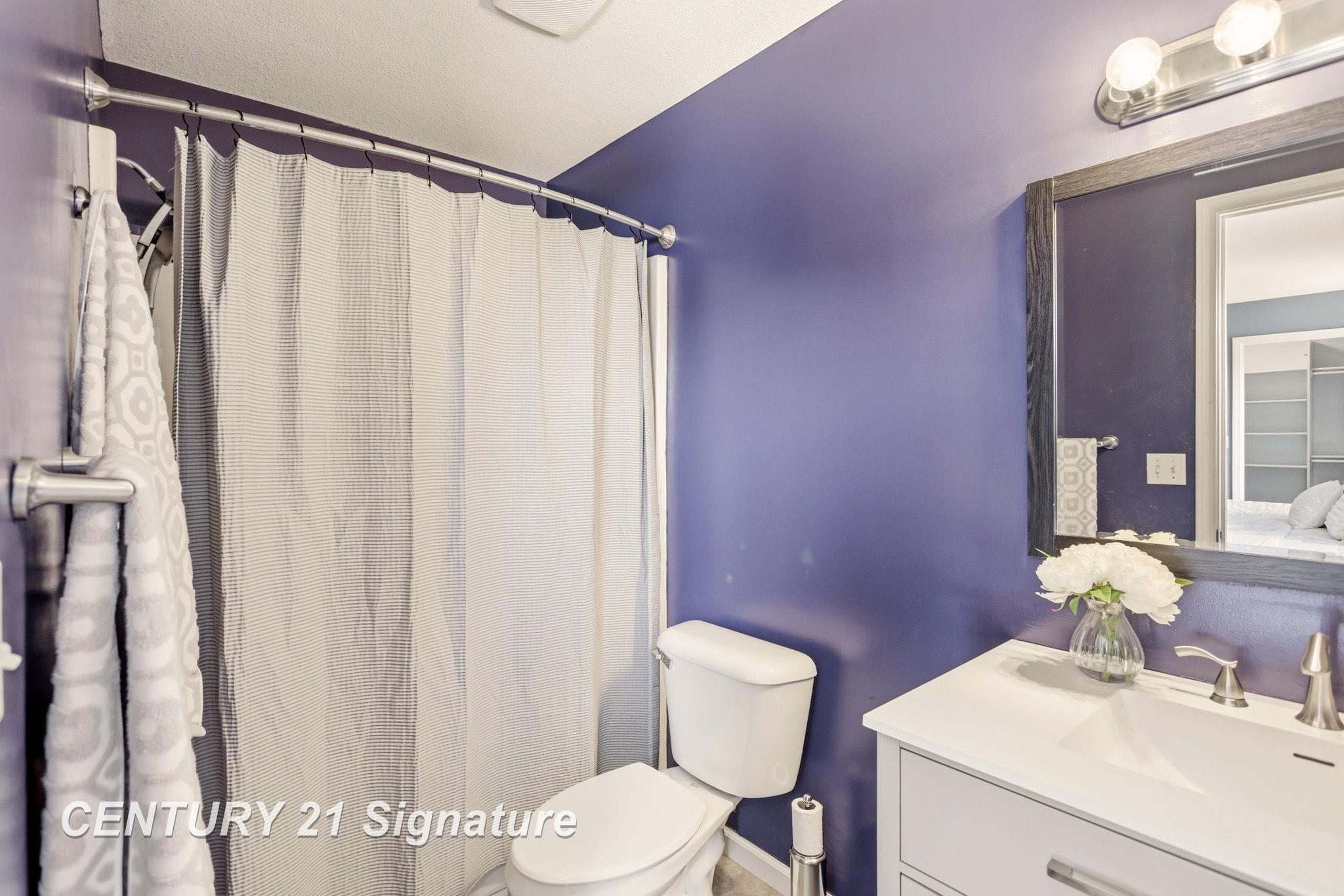 8433 Waxwing Drive Property Photo 24