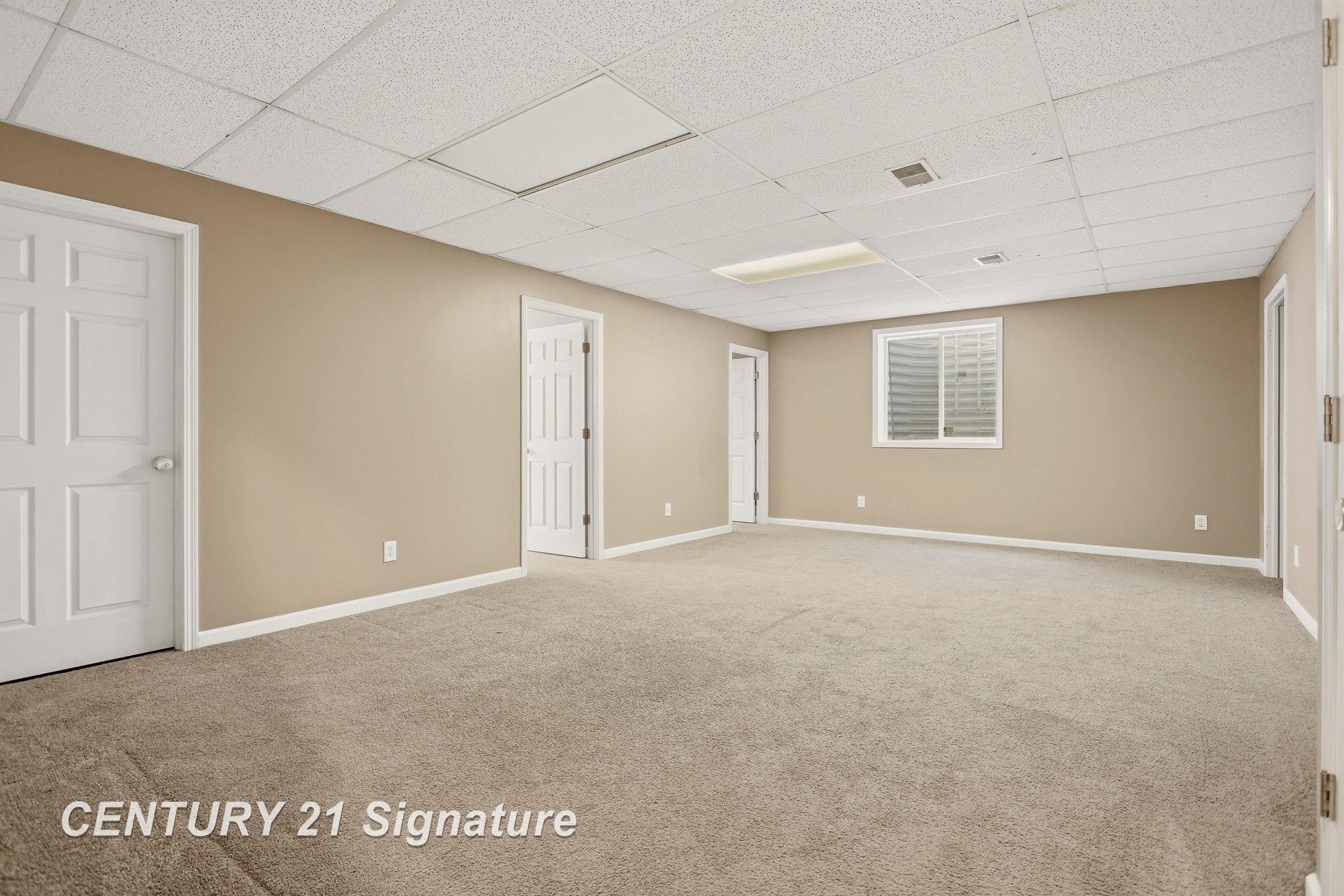 8433 Waxwing Drive Property Photo 31