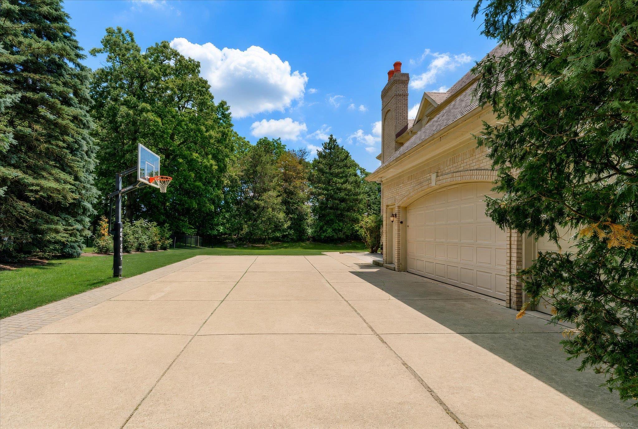 5539 Carrollton Court Property Photo 93
