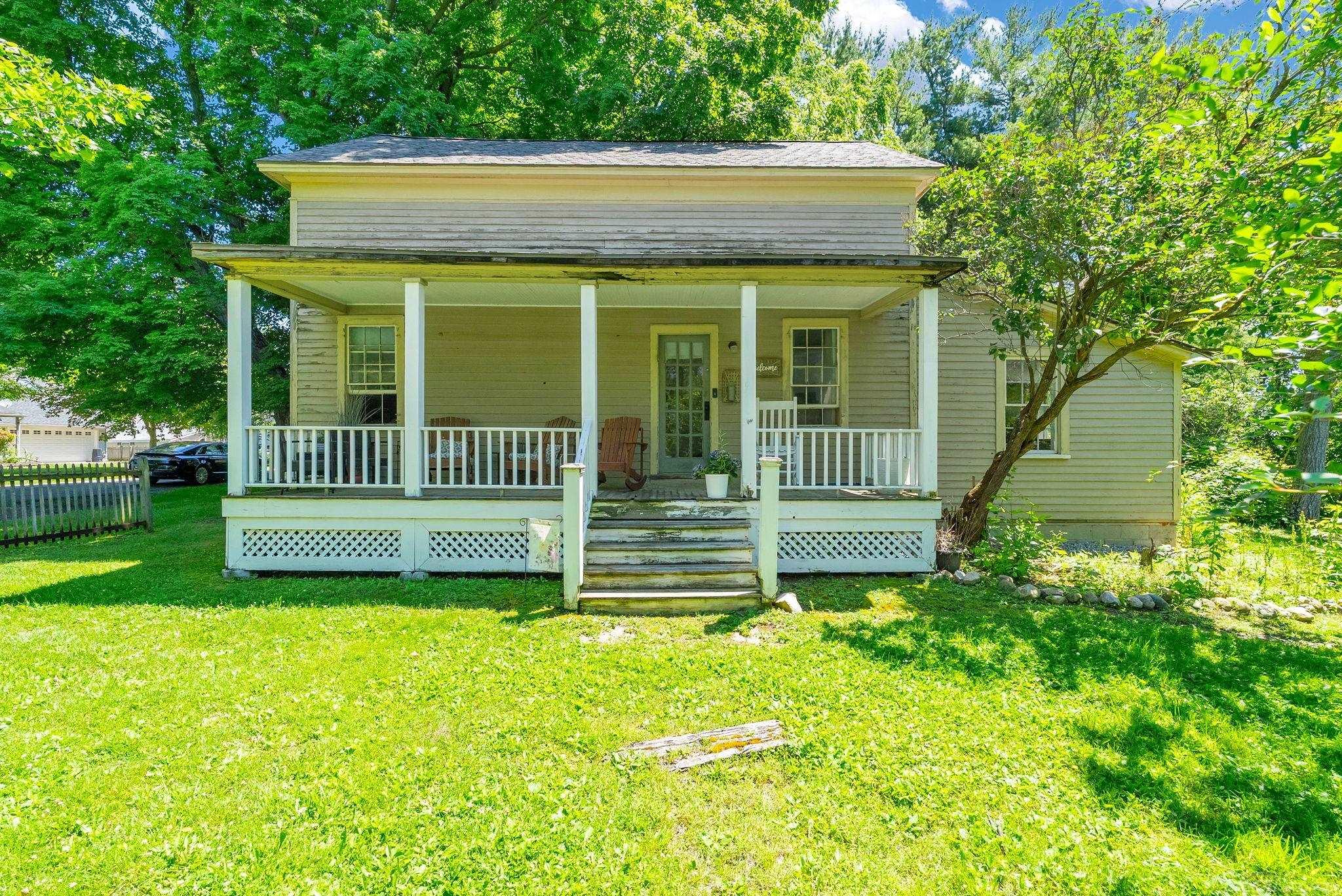 5699 Main Street Property Photo 4