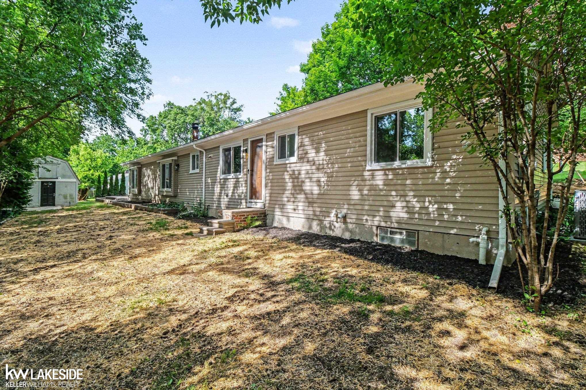 2871 Harvey Street Property Photo 25