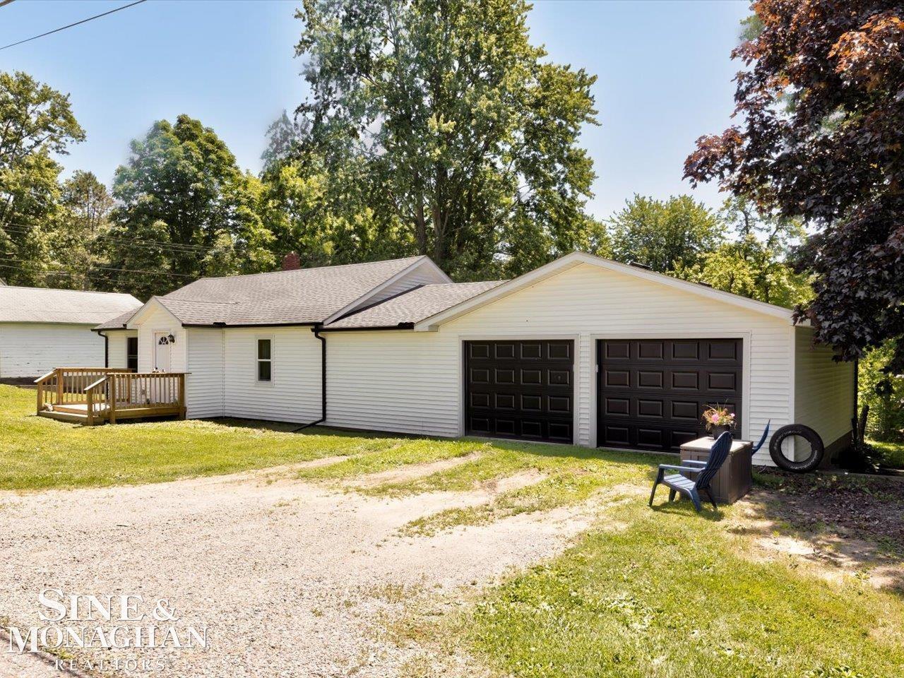 3976 W Wilson Street Property Photo 4