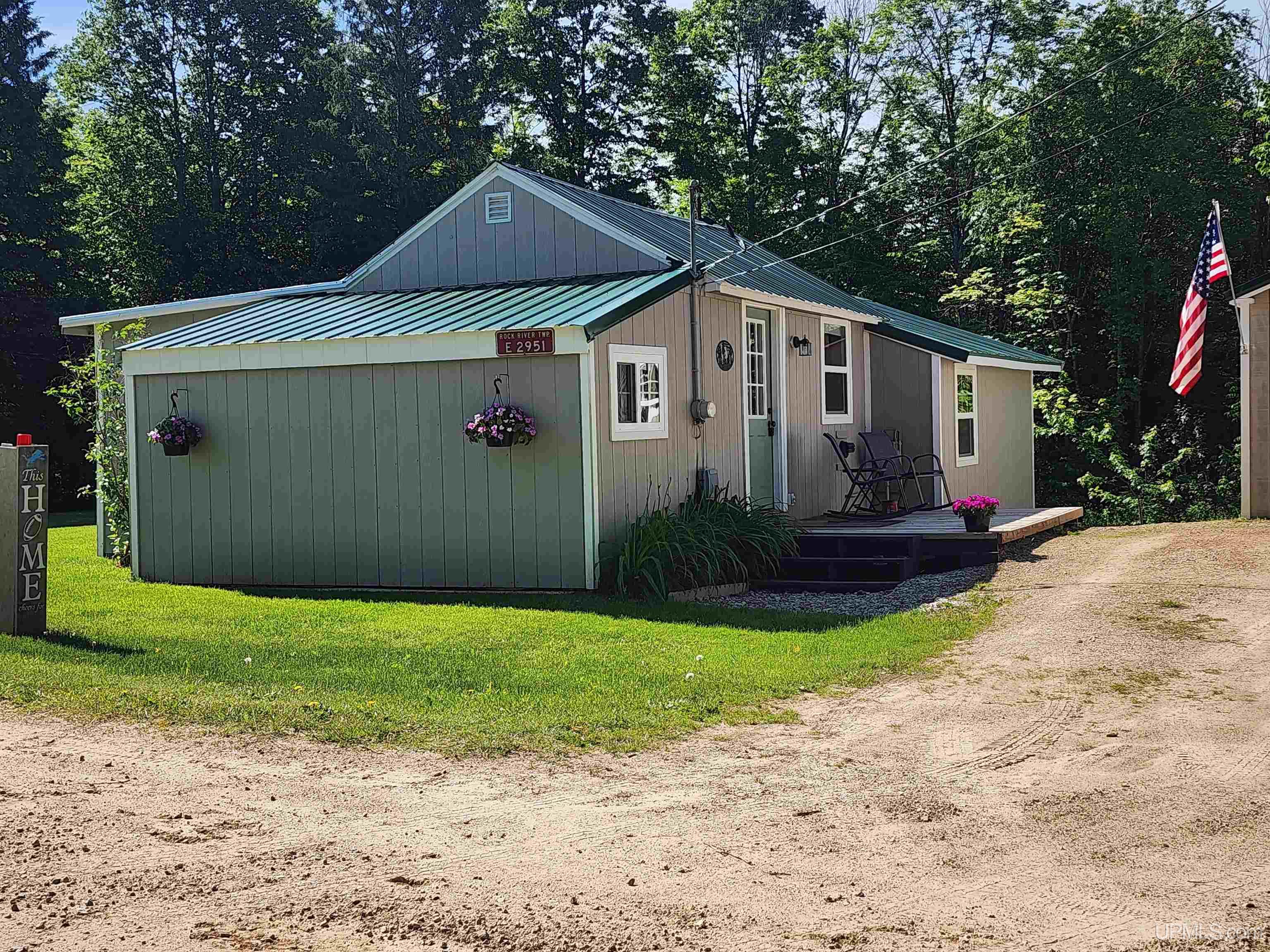 E2951 Torma Road Property Photo 2