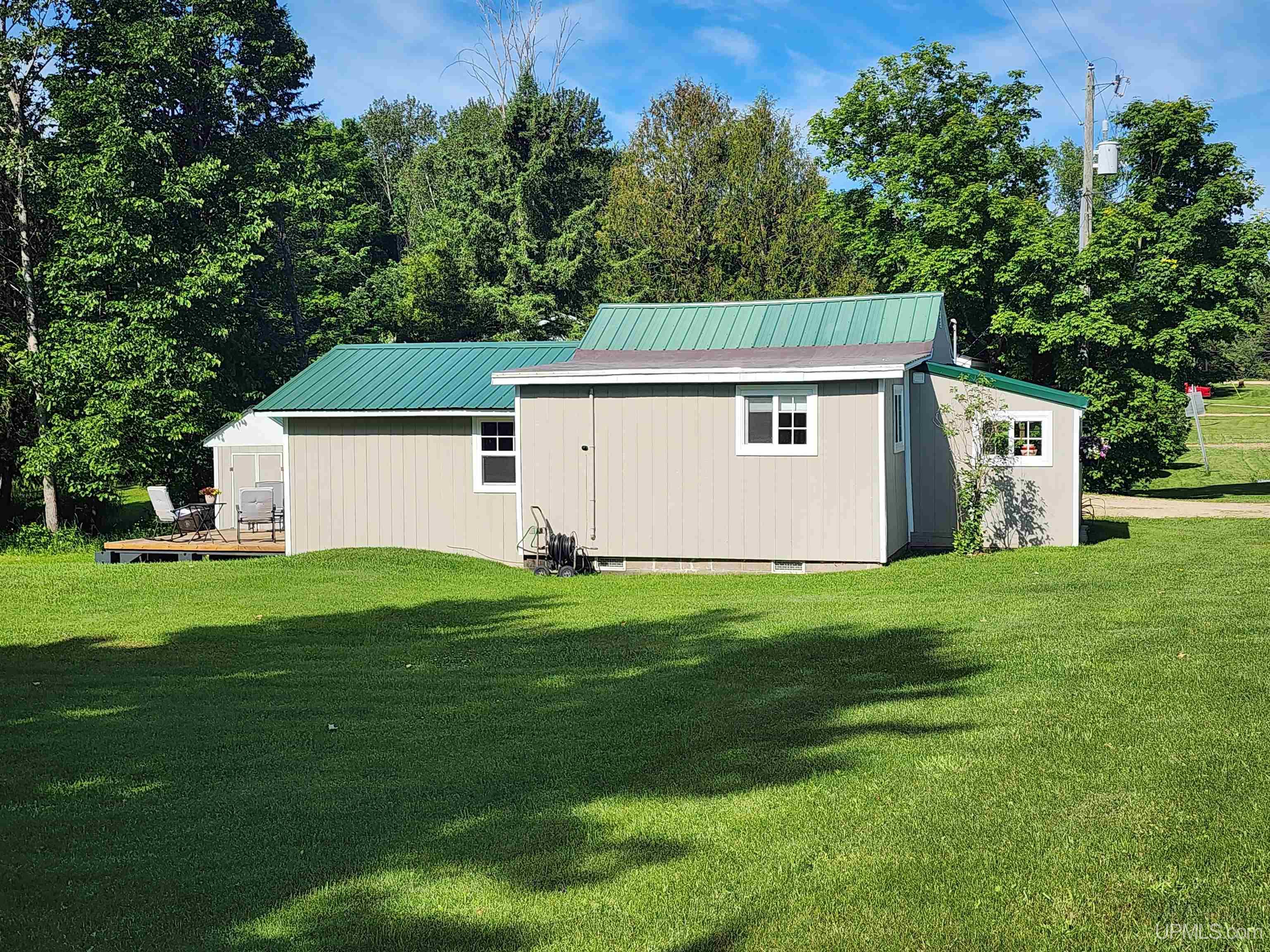 E2951 Torma Road Property Photo 17