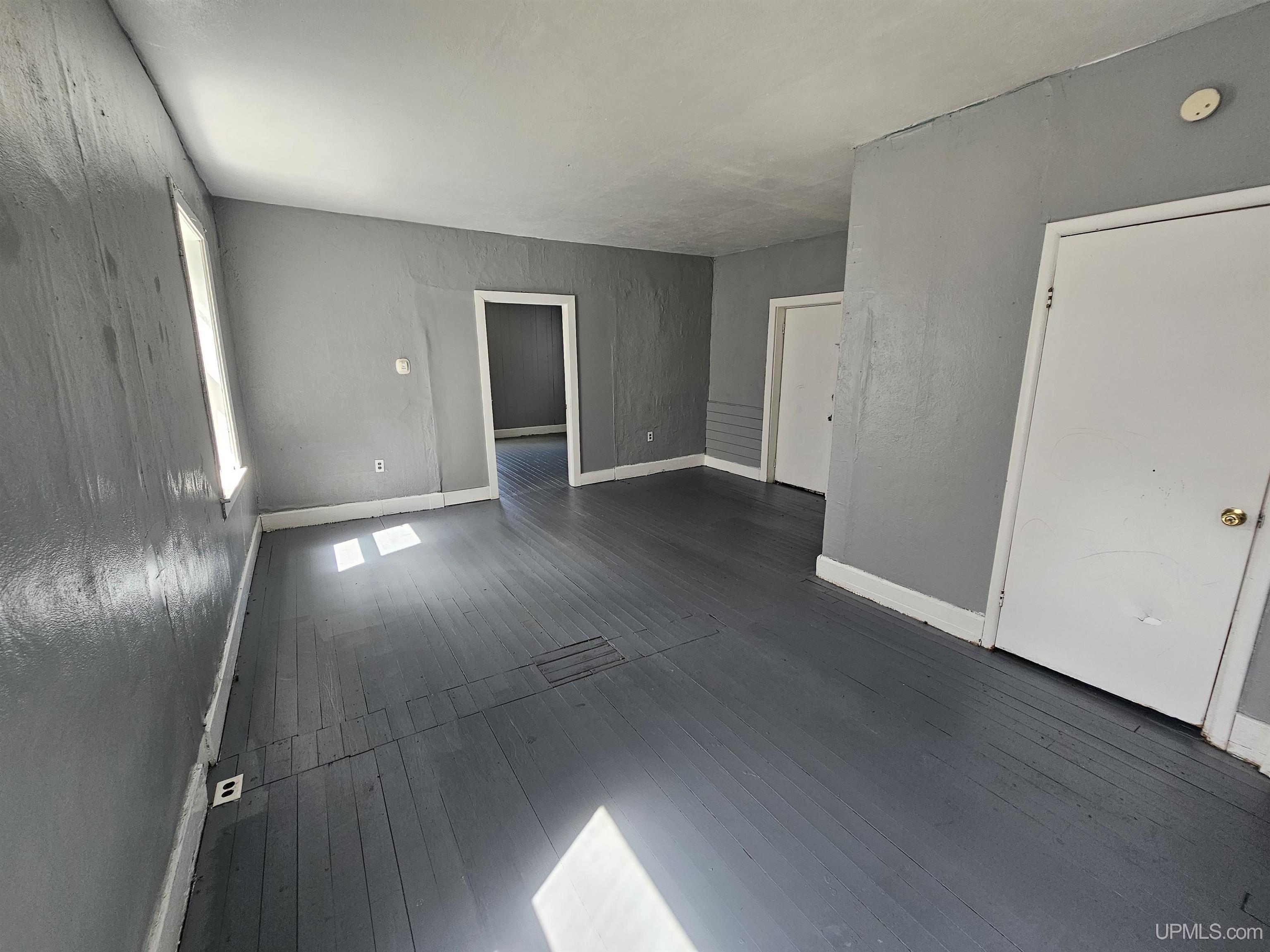 310 North Street Property Photo 11