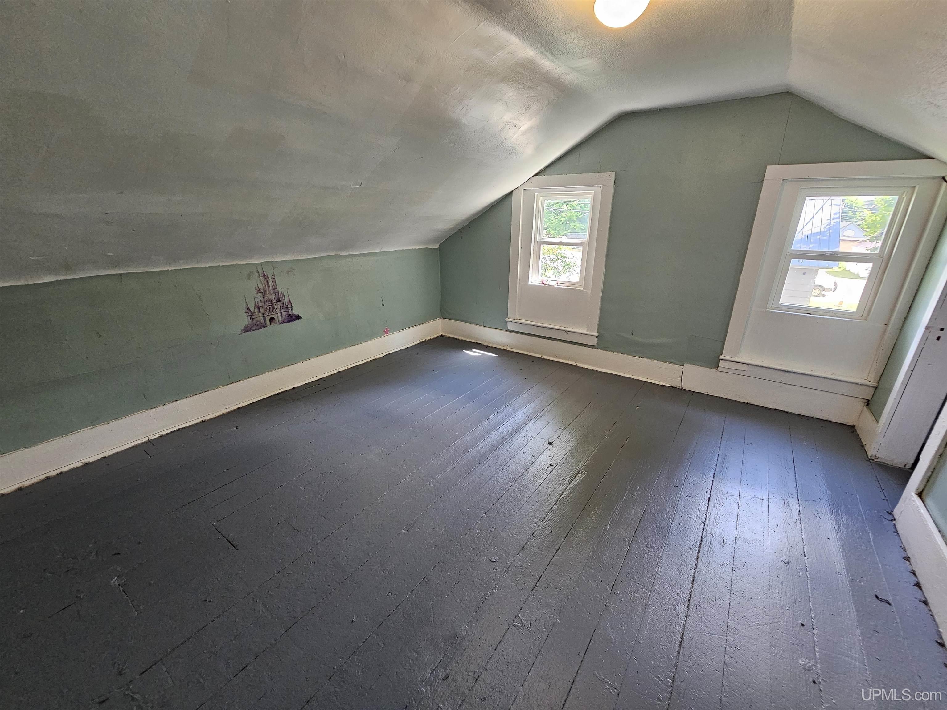 310 North Street Property Photo 15