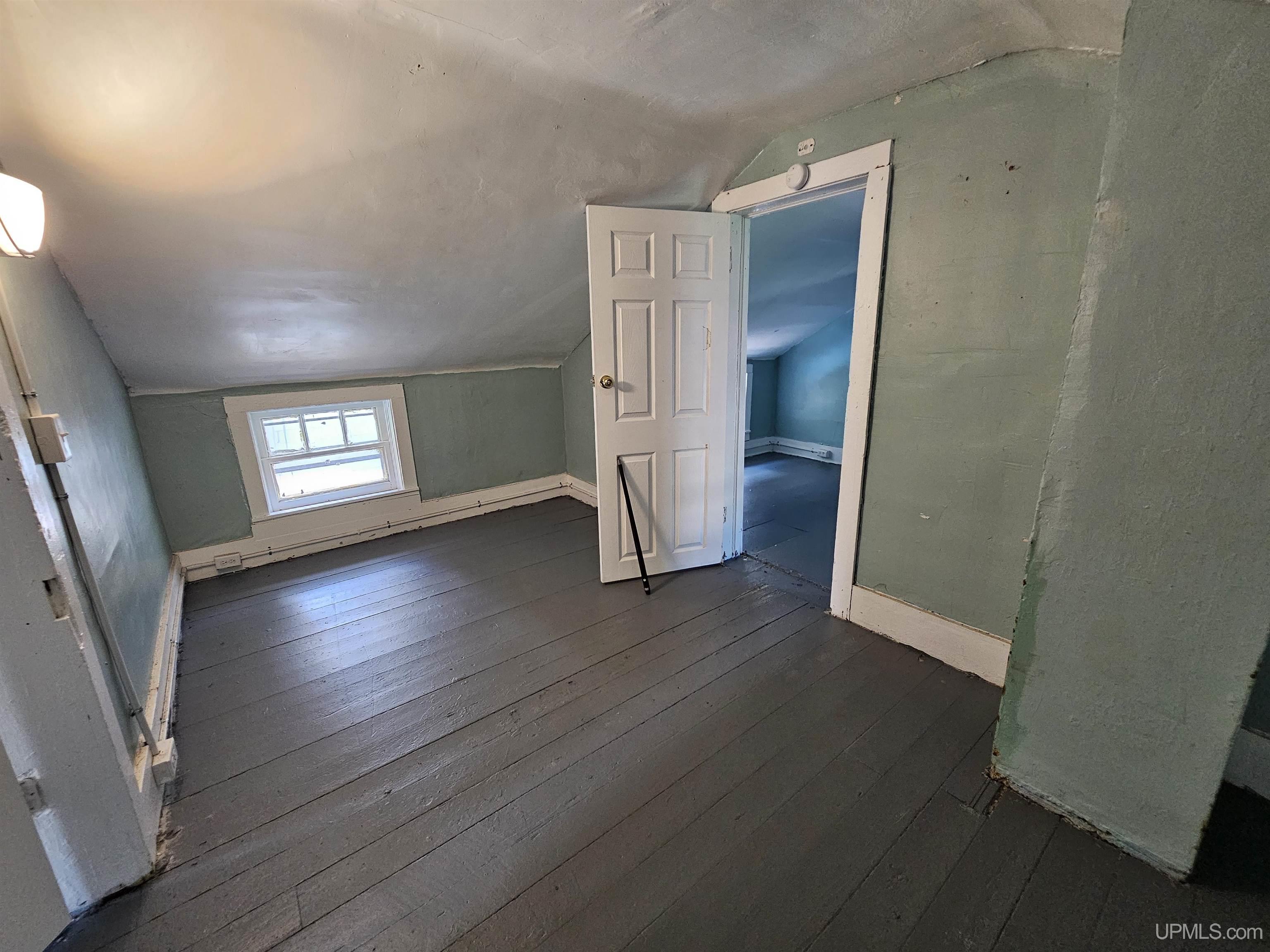 310 North Street Property Photo 17