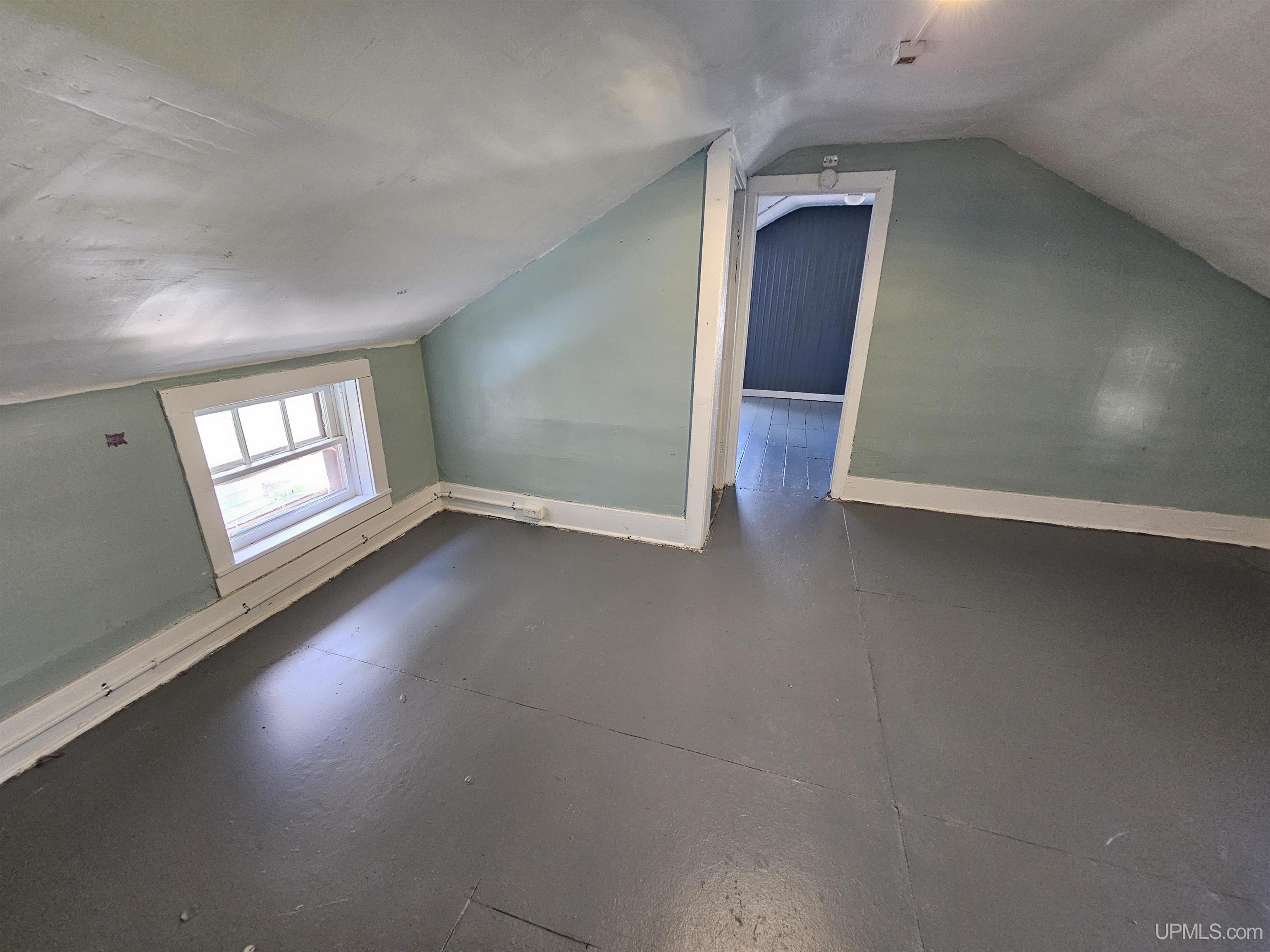 310 North Street Property Photo 19