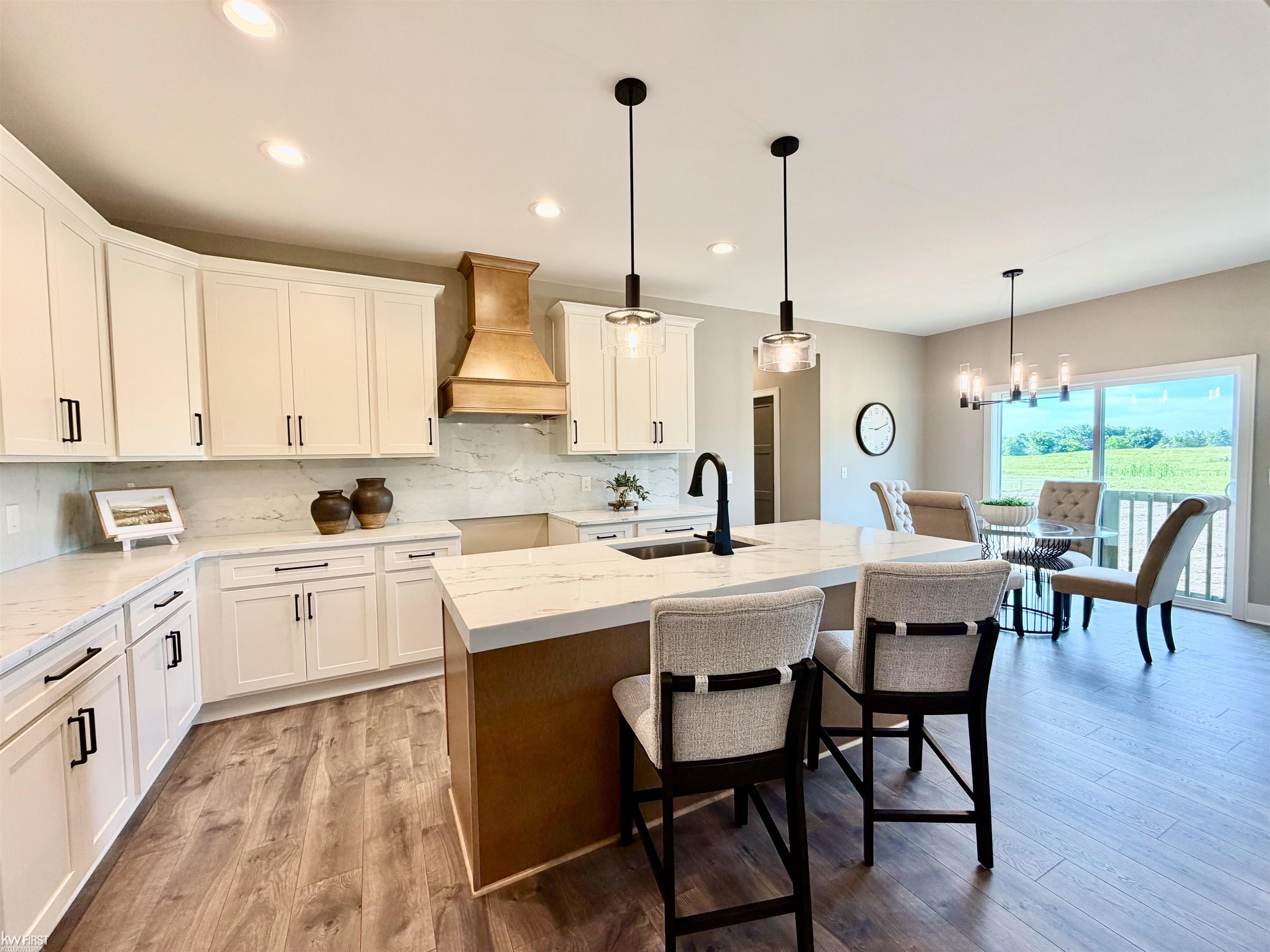 5483 Championship Drive Property Photo 8
