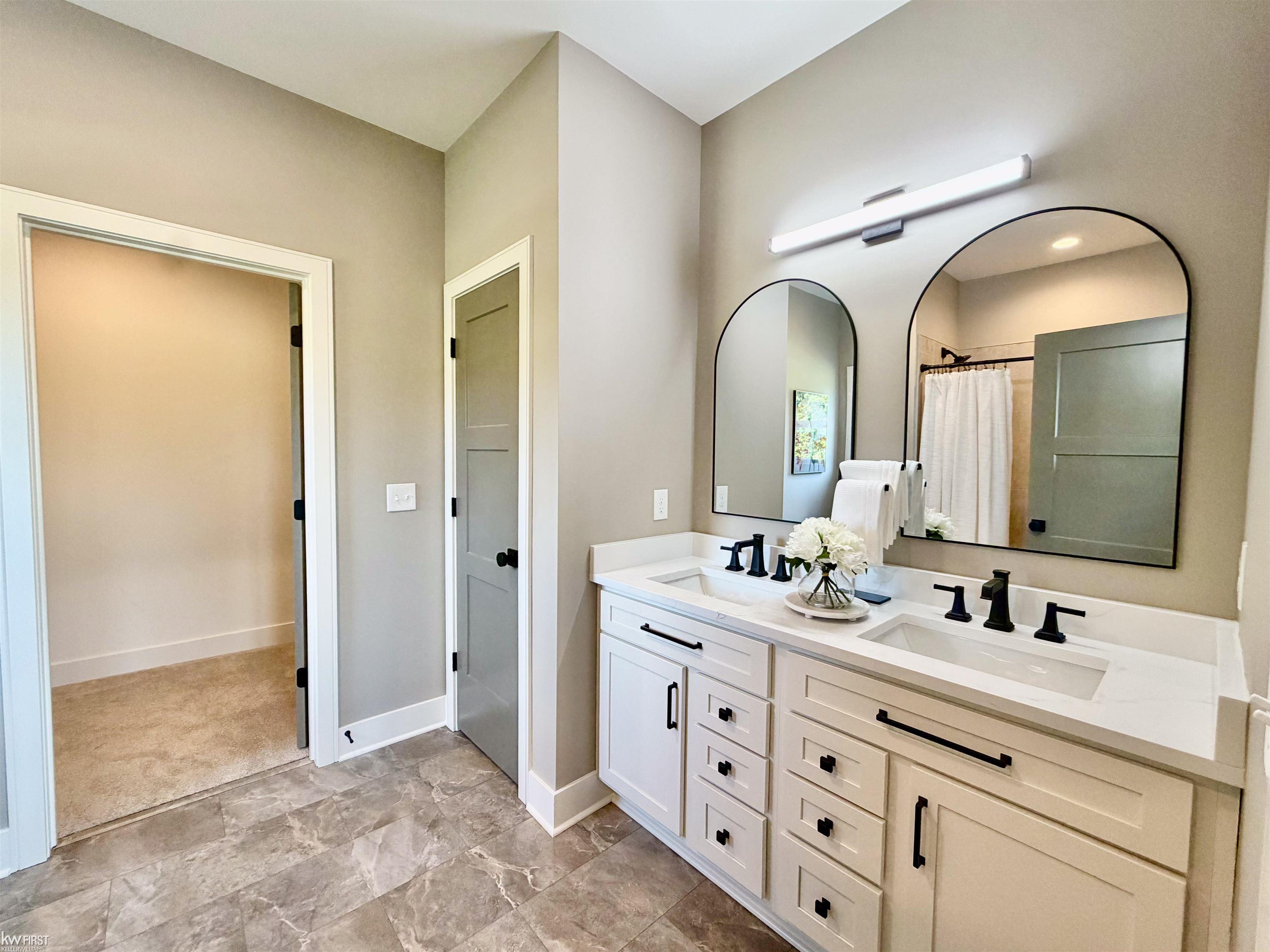 5483 Championship Drive Property Photo 16