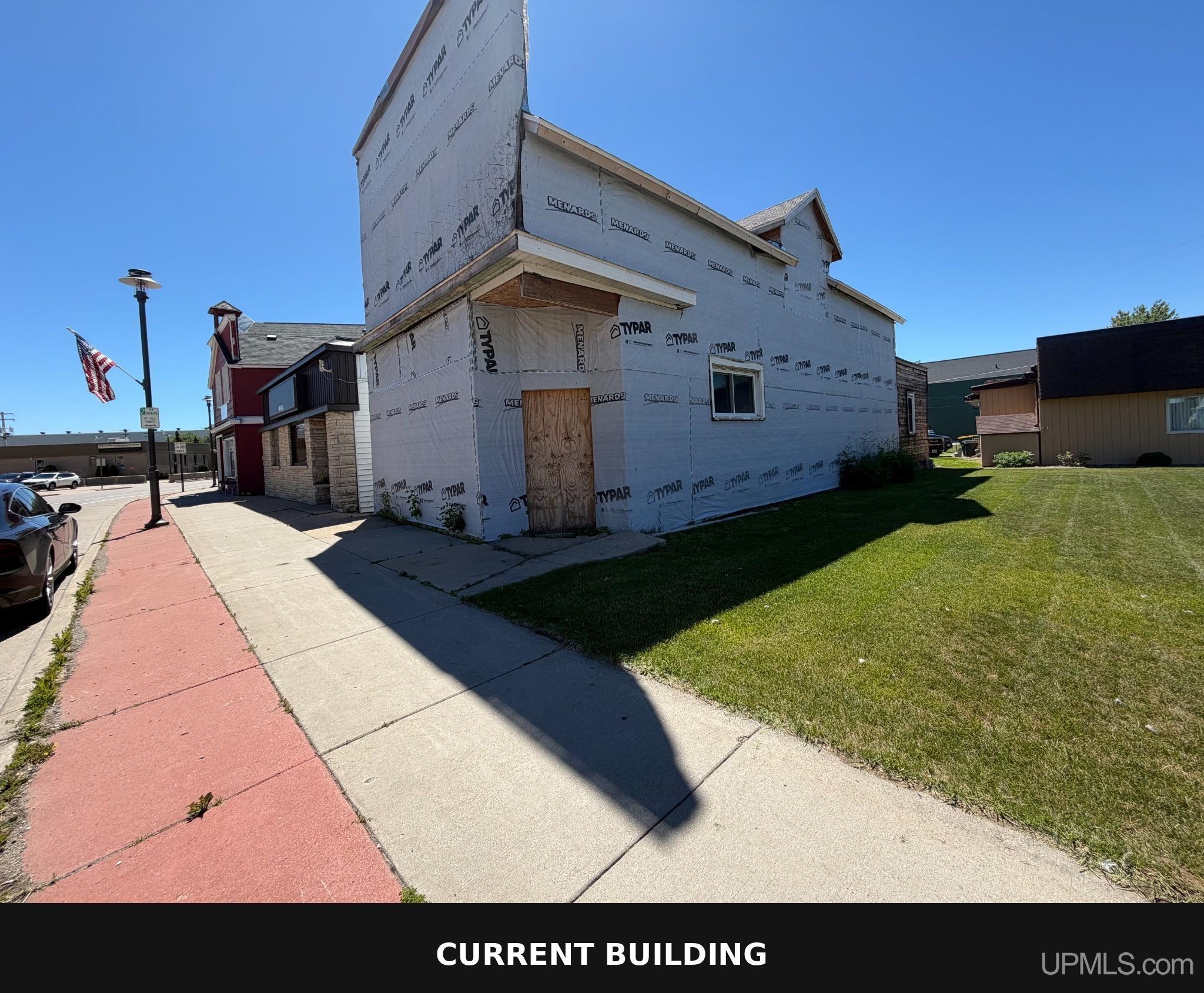 1547 Main Street Property Photo 1