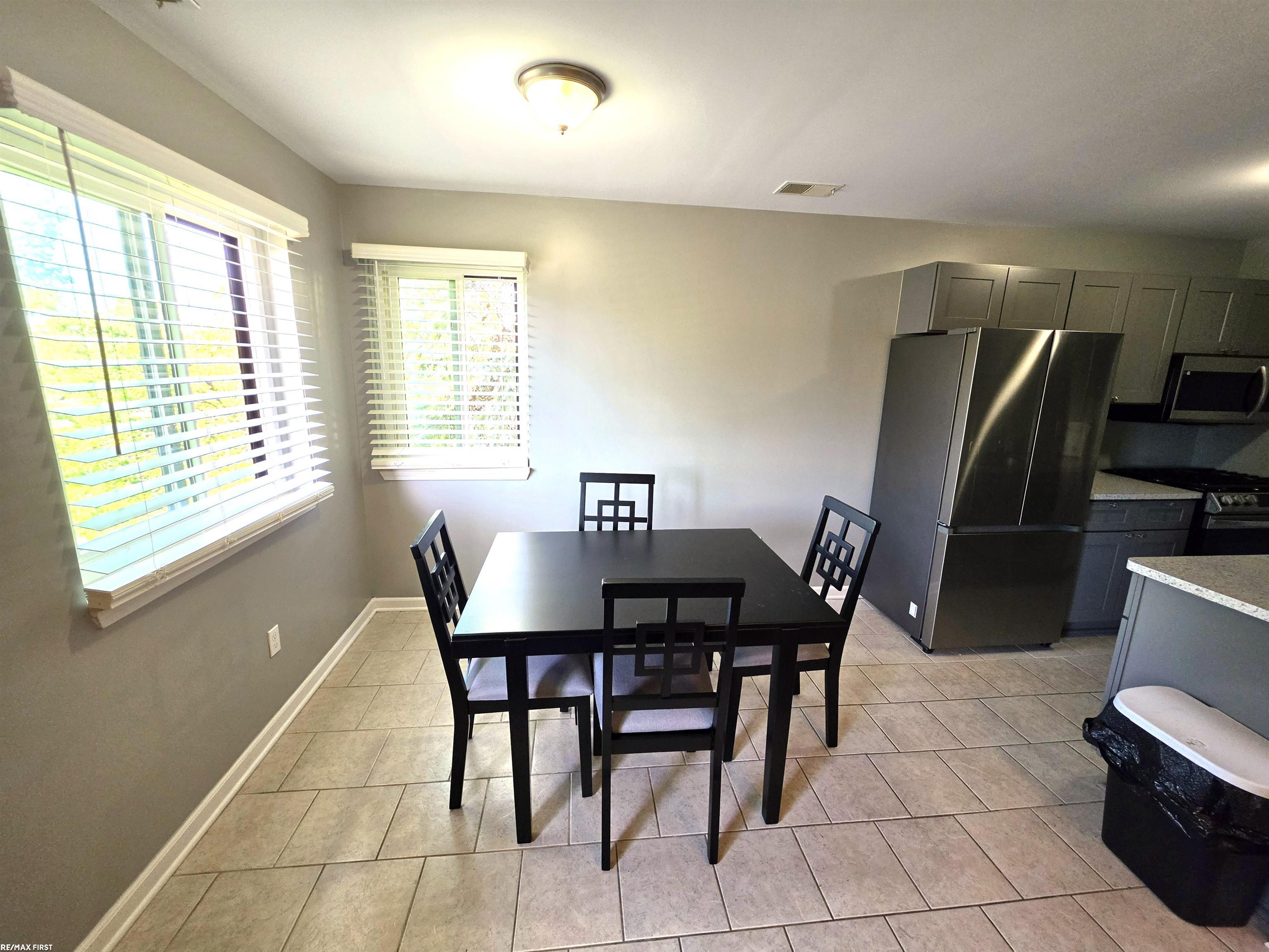 17438 Utica Oaks Lane Property Photo 8