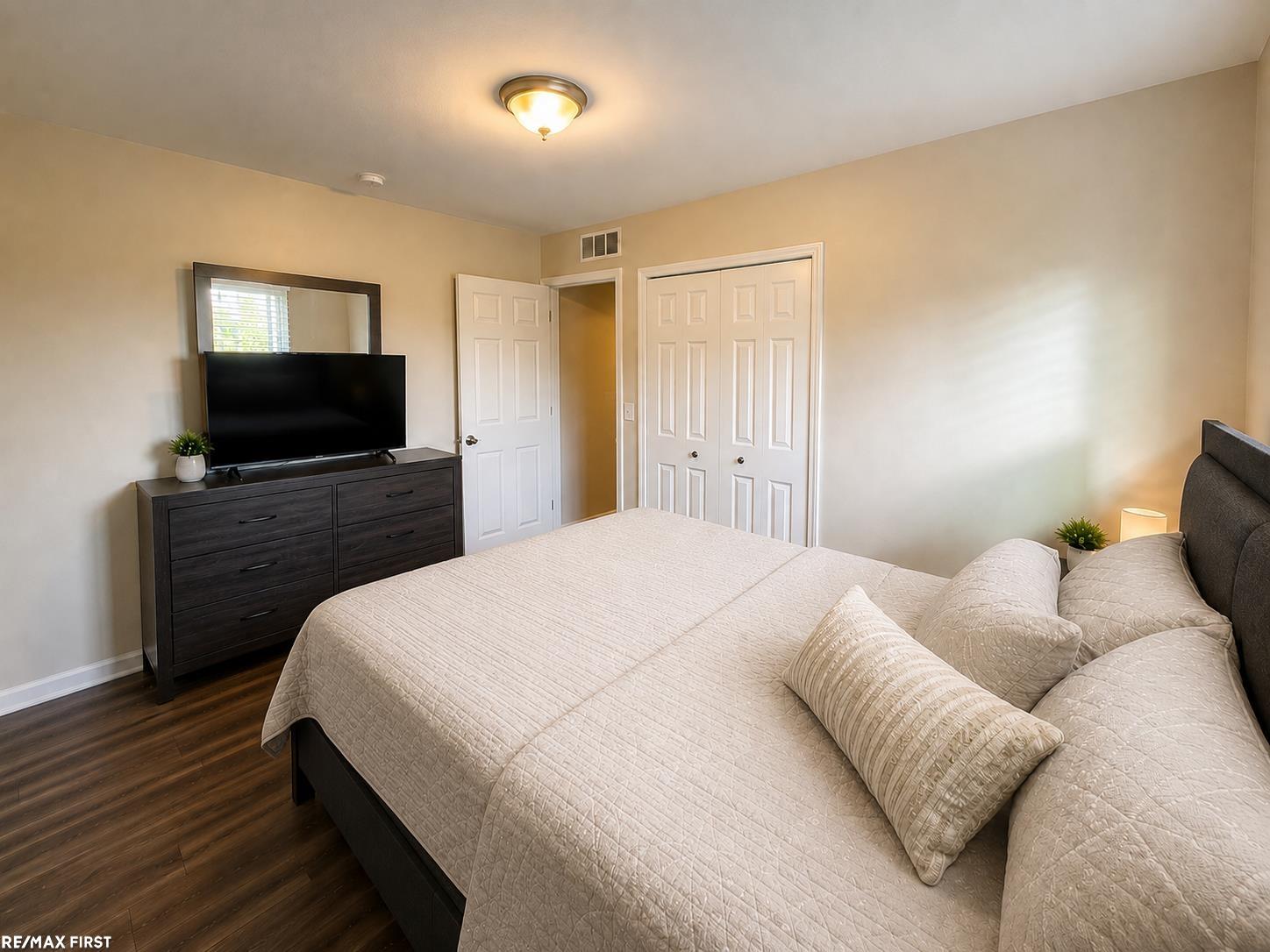 17438 Utica Oaks Lane Property Photo 12