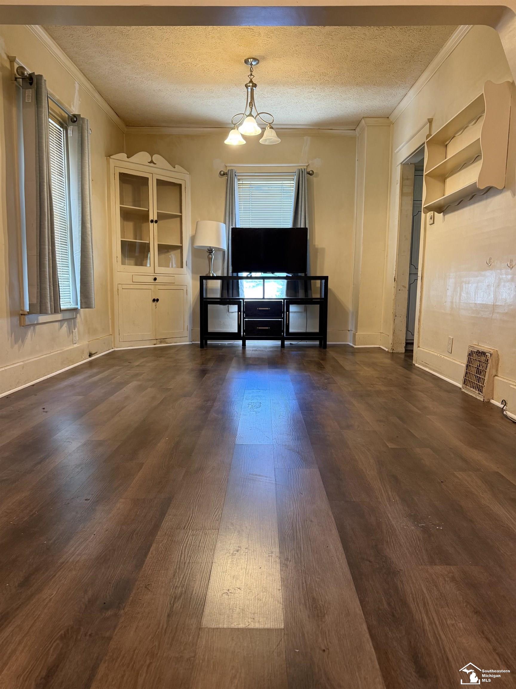 474 Riverview Avenue Property Photo 7