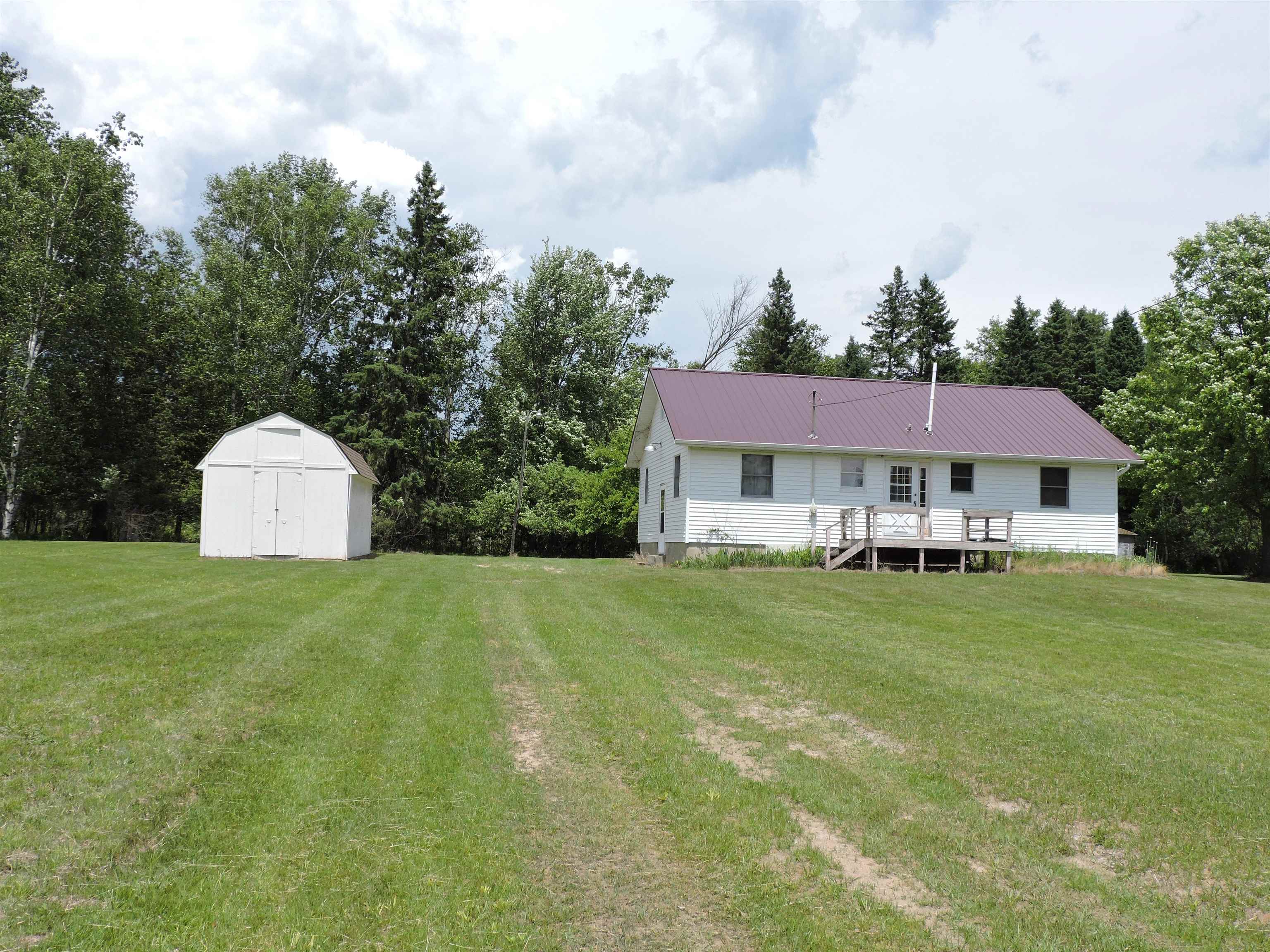 6686 Keystone Road Property Photo 1