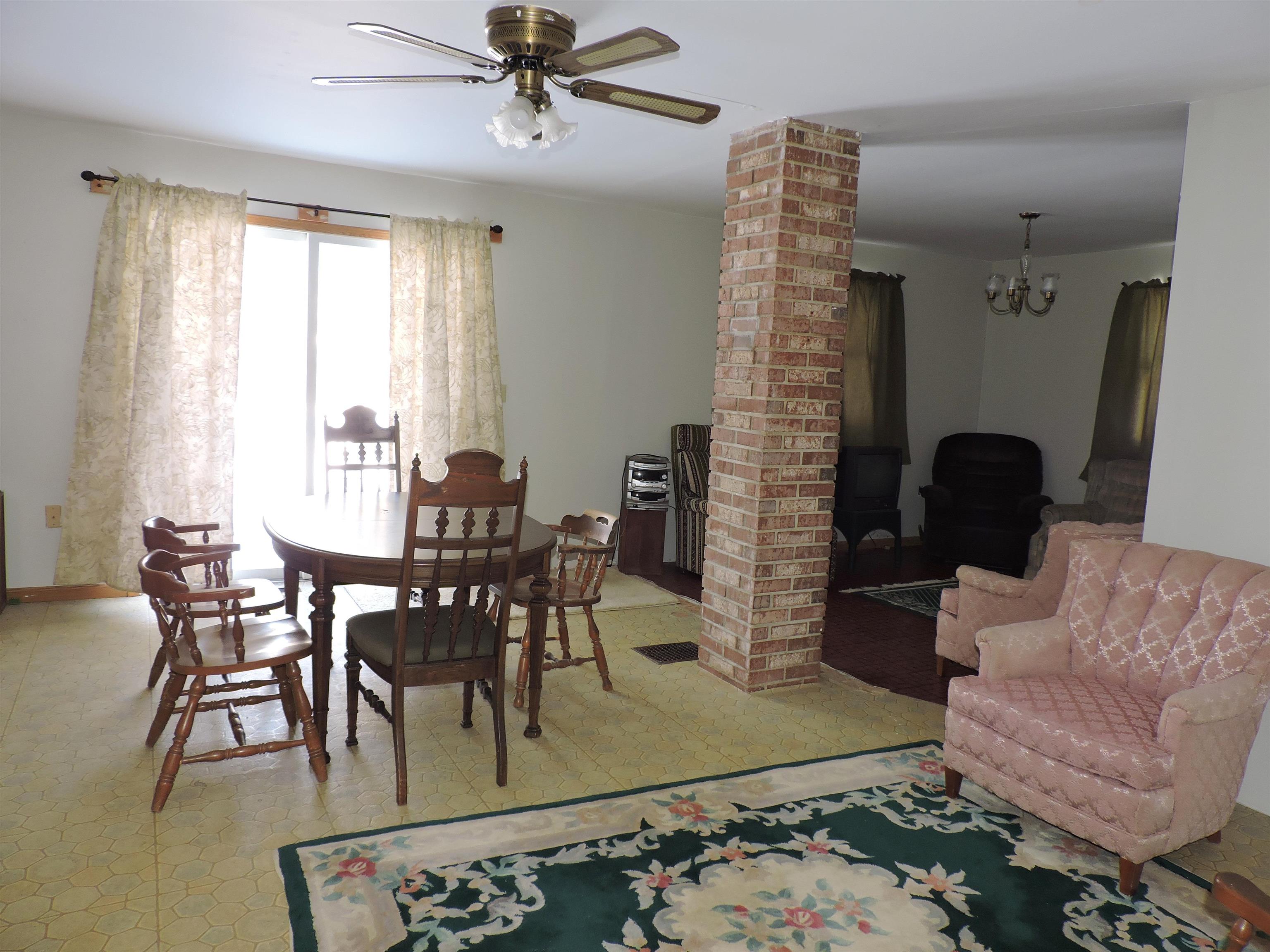 6686 Keystone Road Property Photo 9