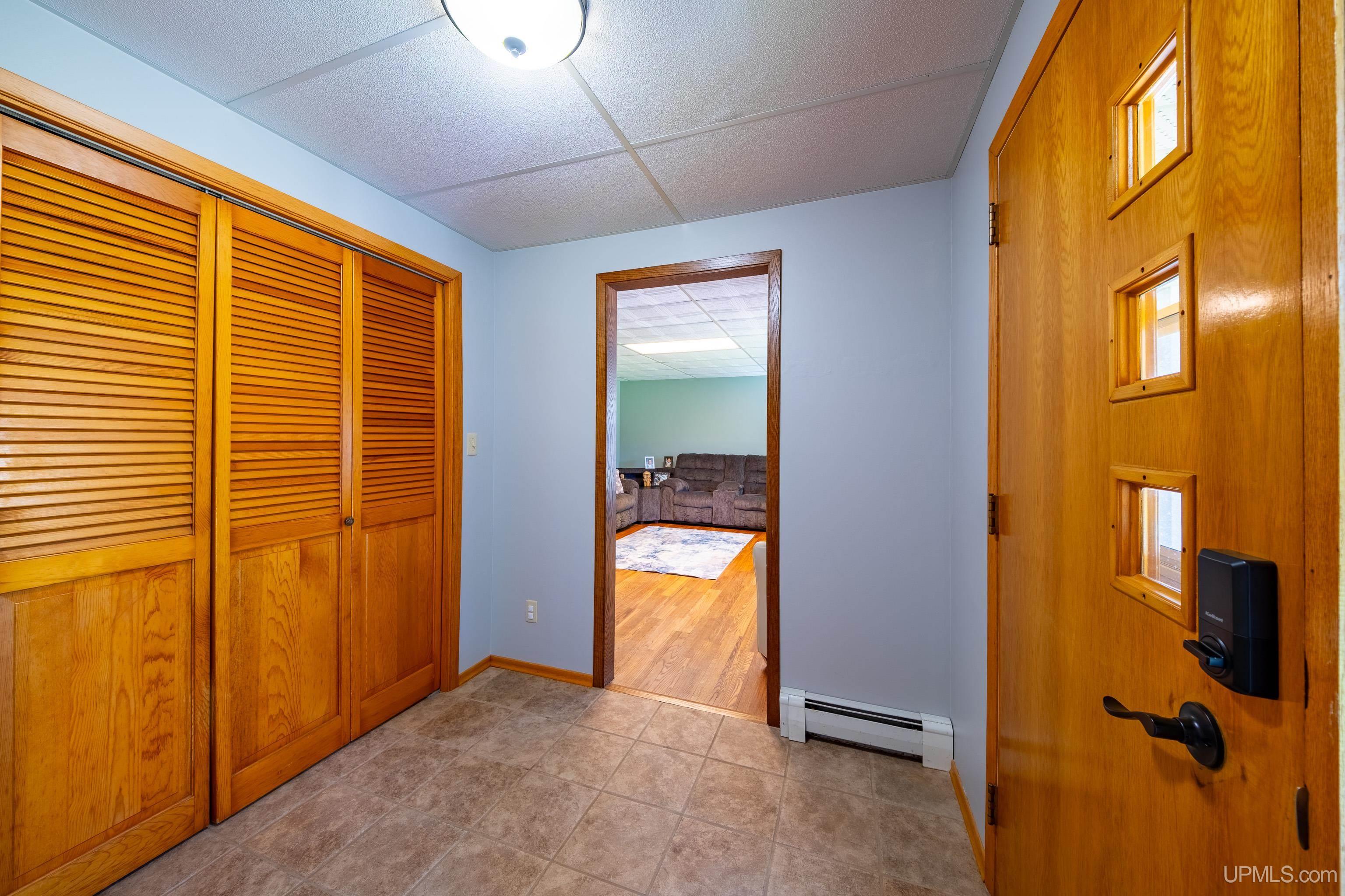 2813 Us 41 W Highway Property Photo 6