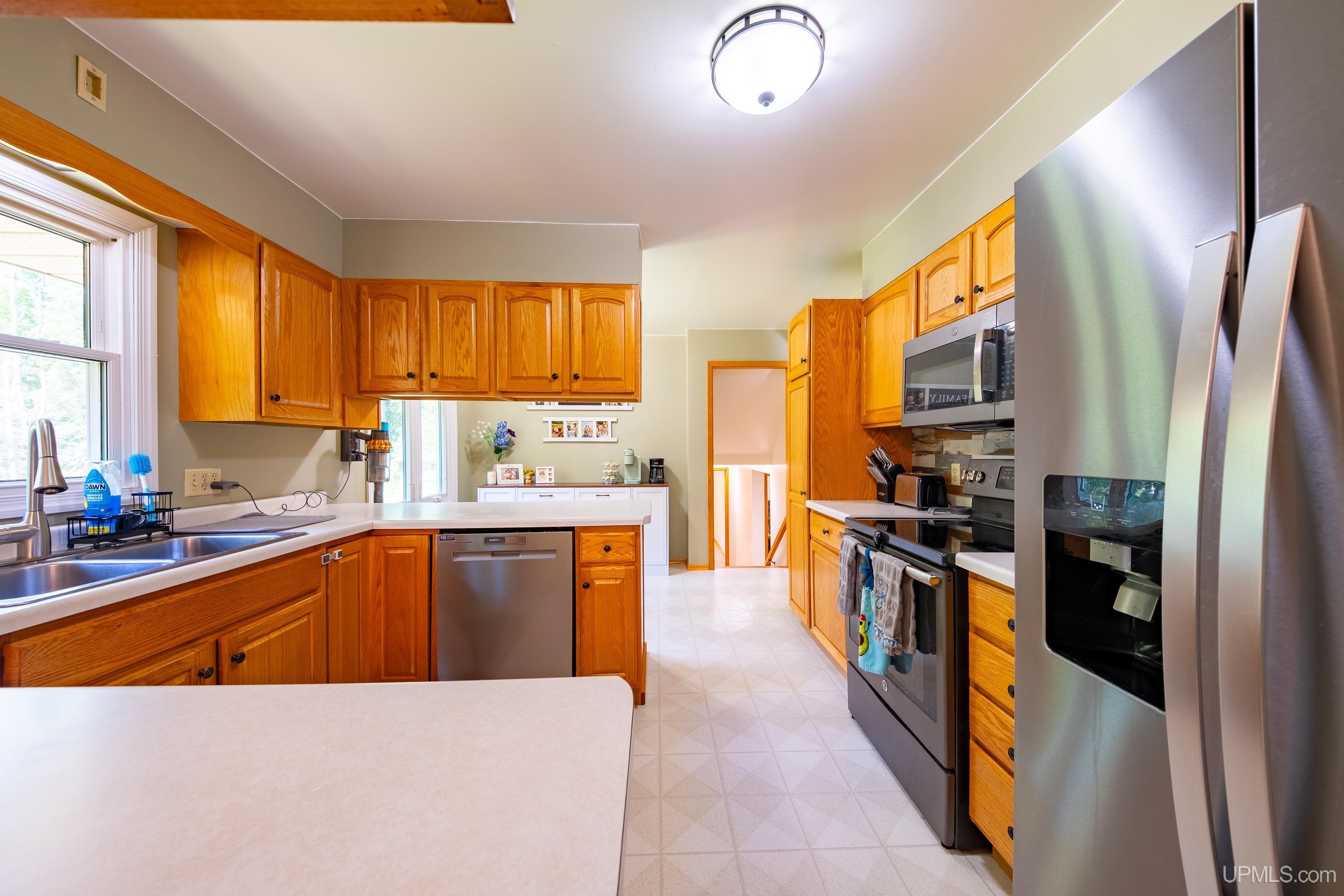 2813 Us 41 W Highway Property Photo 19