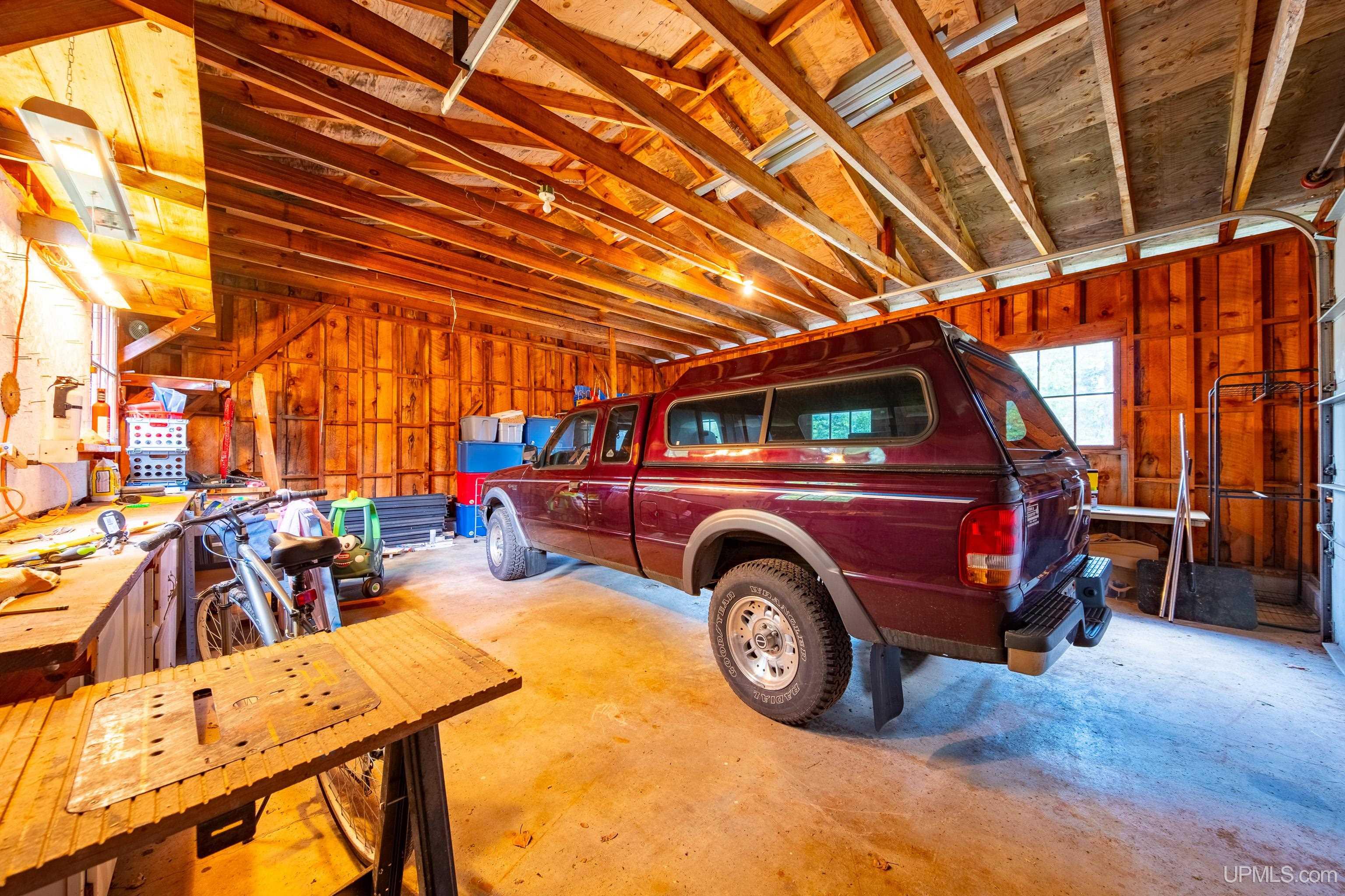 2813 Us 41 W Highway Property Photo 47