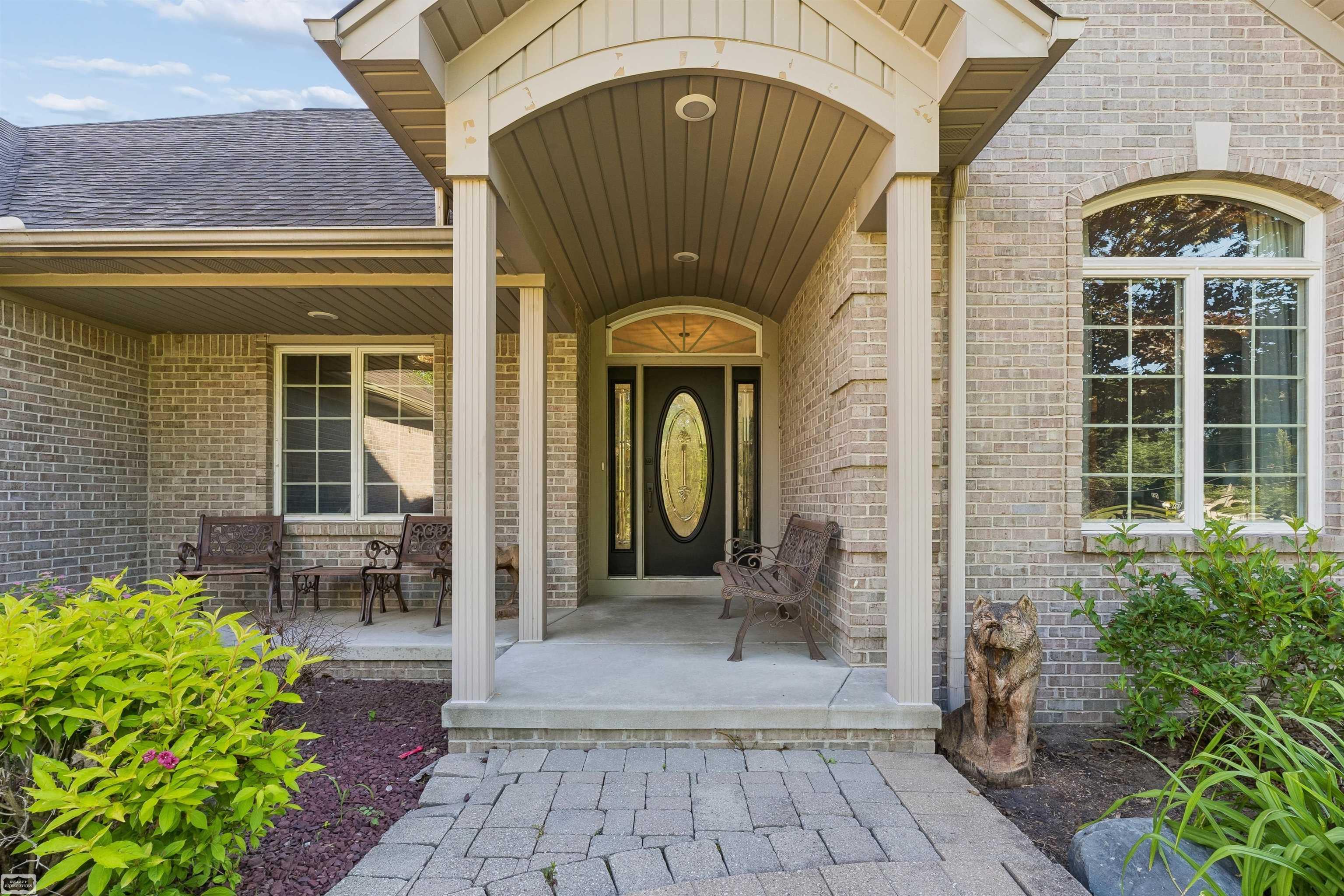 1902 Bauman Road Property Photo 1