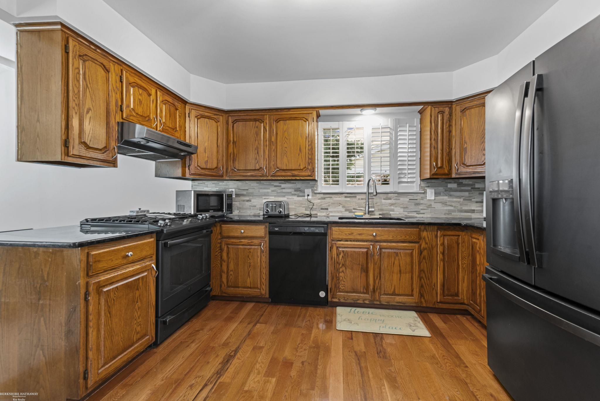 47121 Barbara Road Property Photo 11