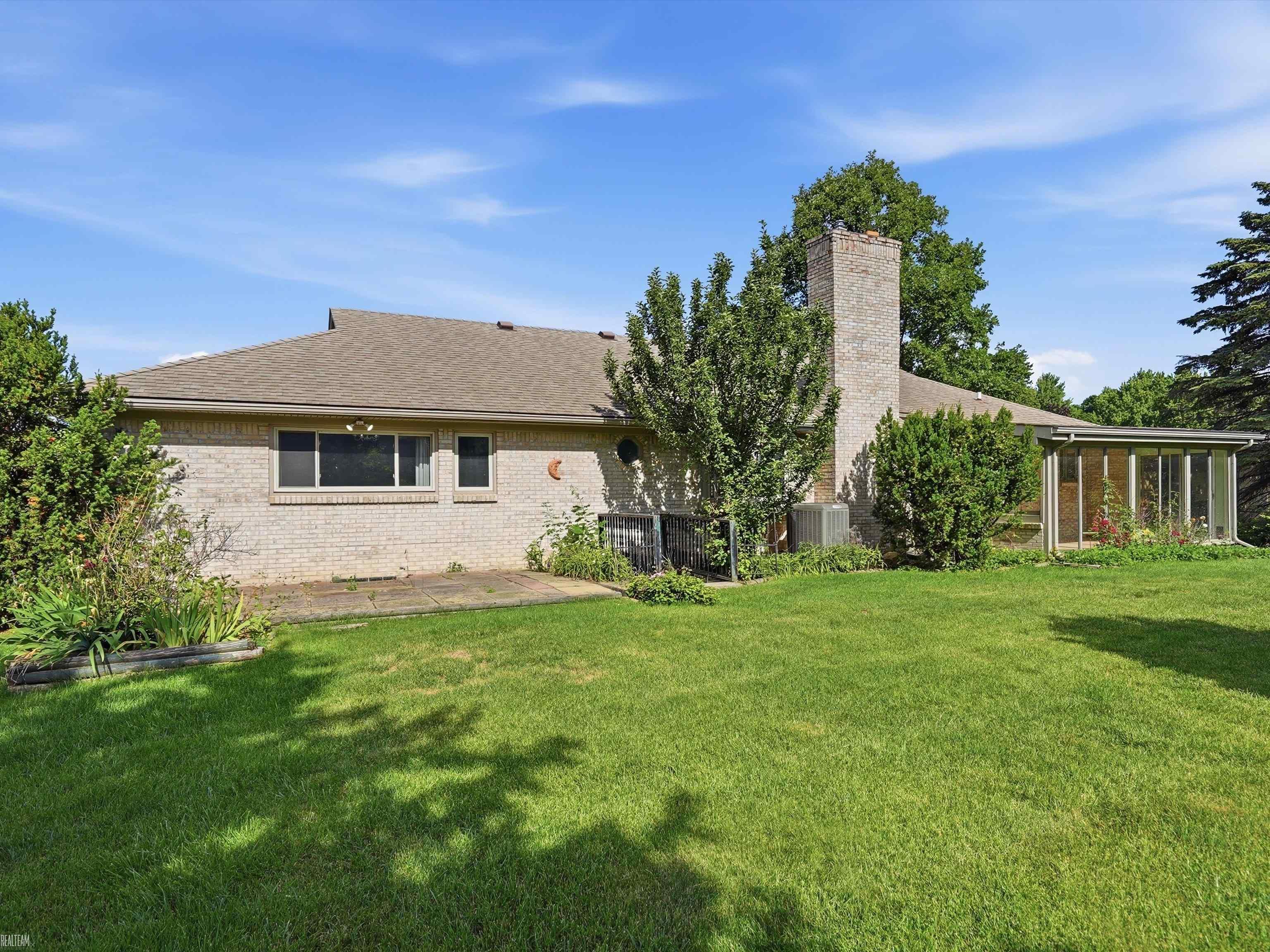 42424 Tessmer Drive Property Photo 45