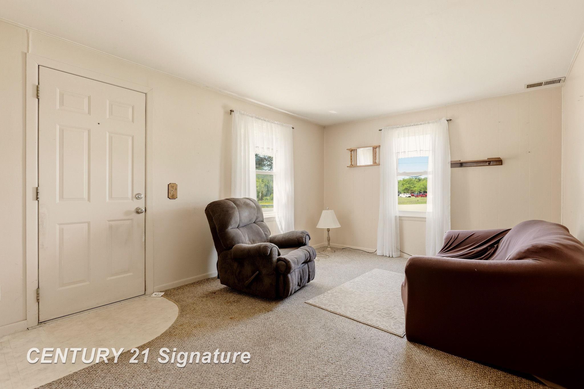 6737 Dixie Highway Property Photo 8