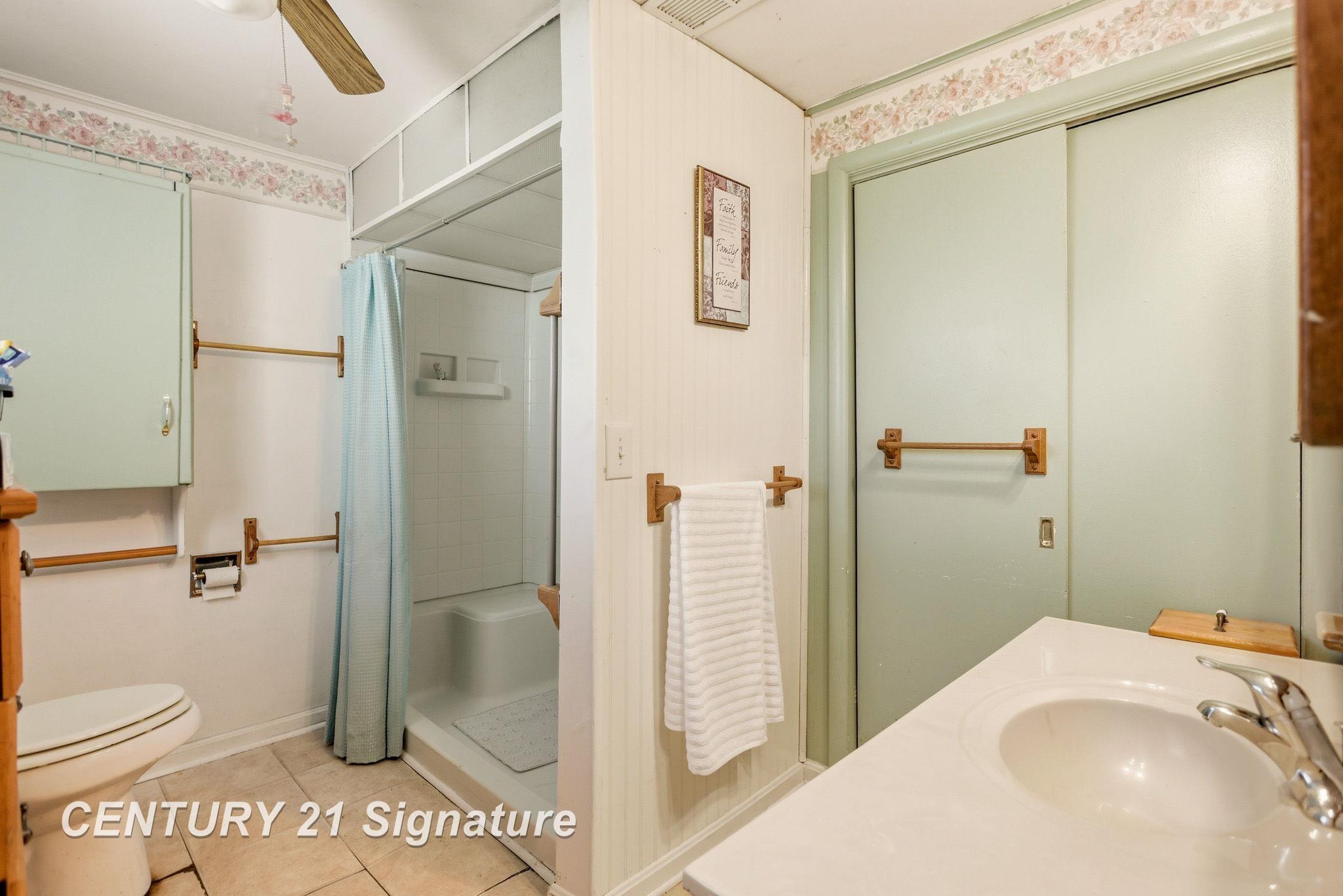 6737 Dixie Highway Property Photo 22