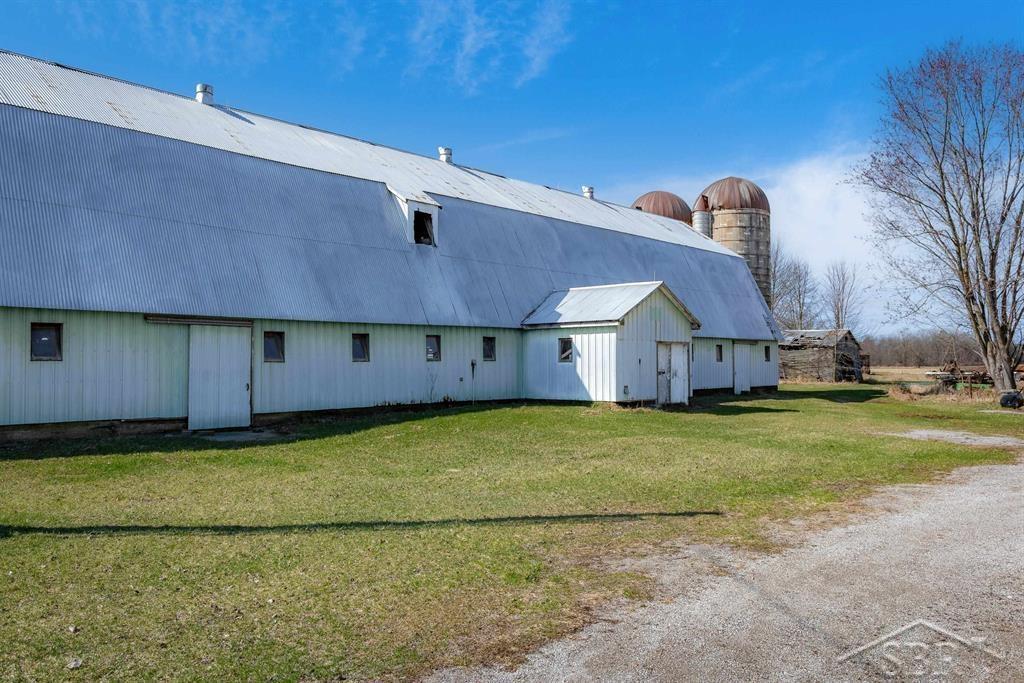 18025 Grabowski Road Property Photo 9