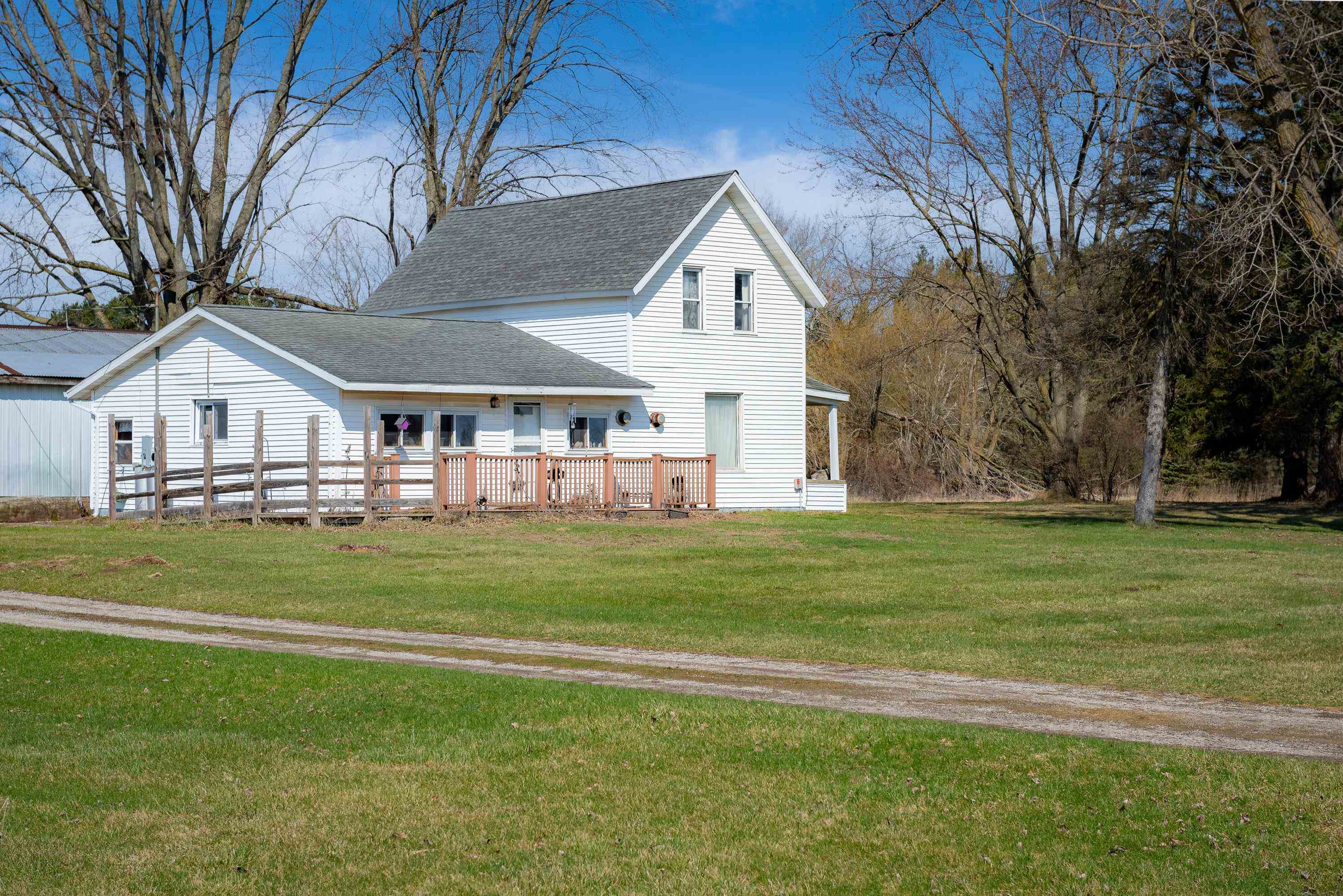 18025 Grabowski Road Property Photo 1