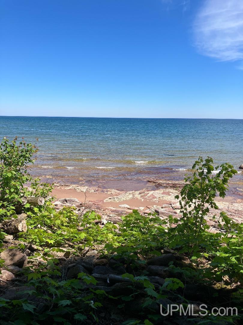 61 Shore Drive