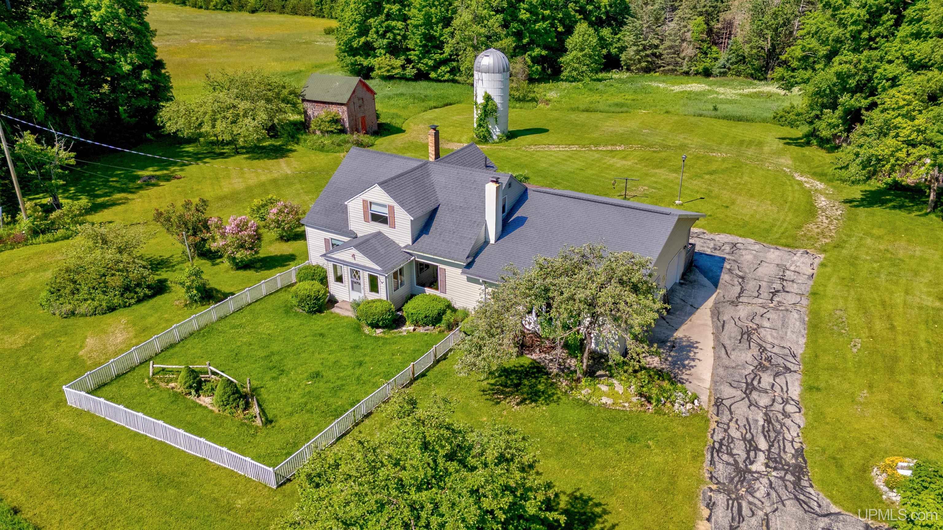 1097 N Co Rd 437 Road